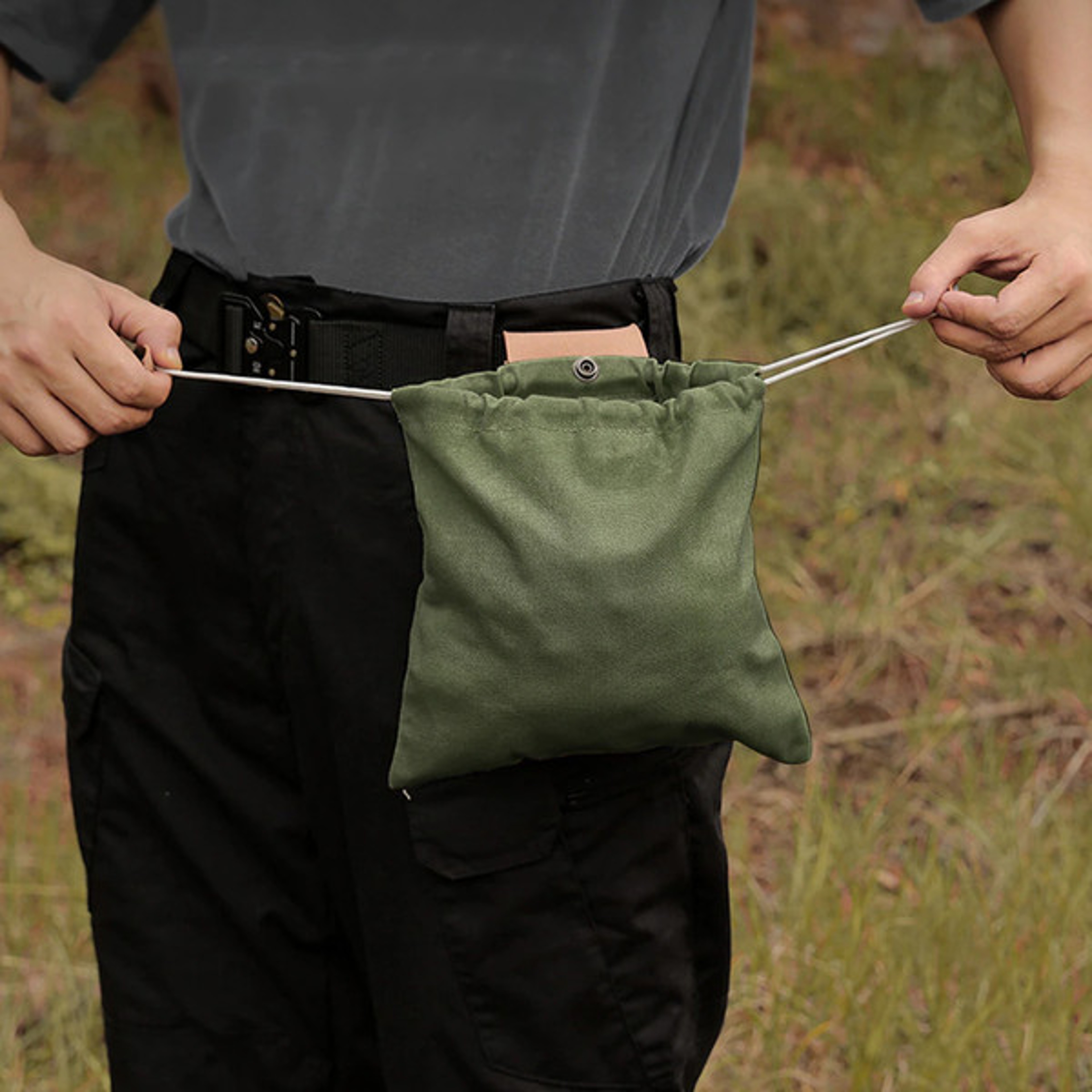 Leather Waxed Canvas Pouch (6).jpg