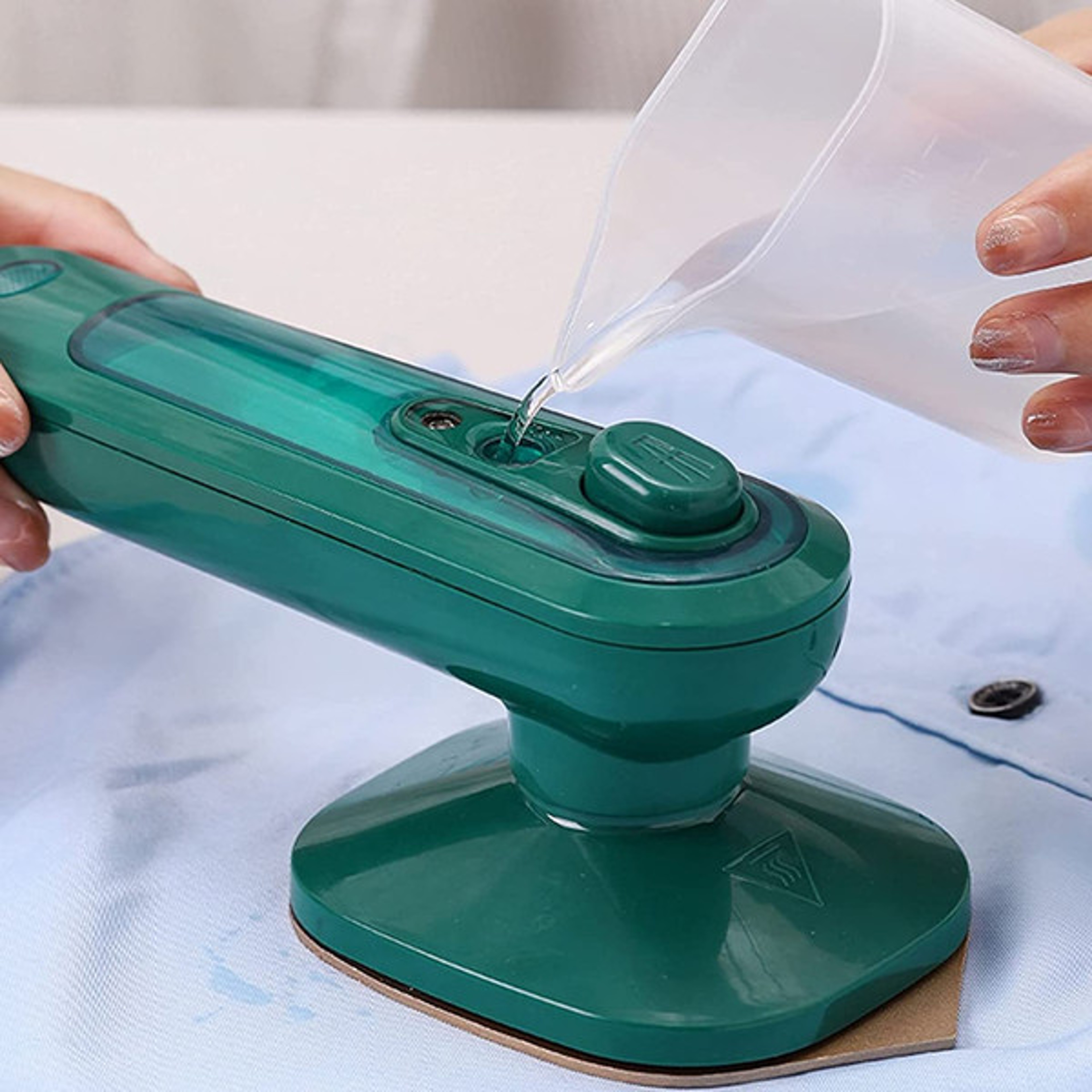 Efficient wrinkle remover steam iron