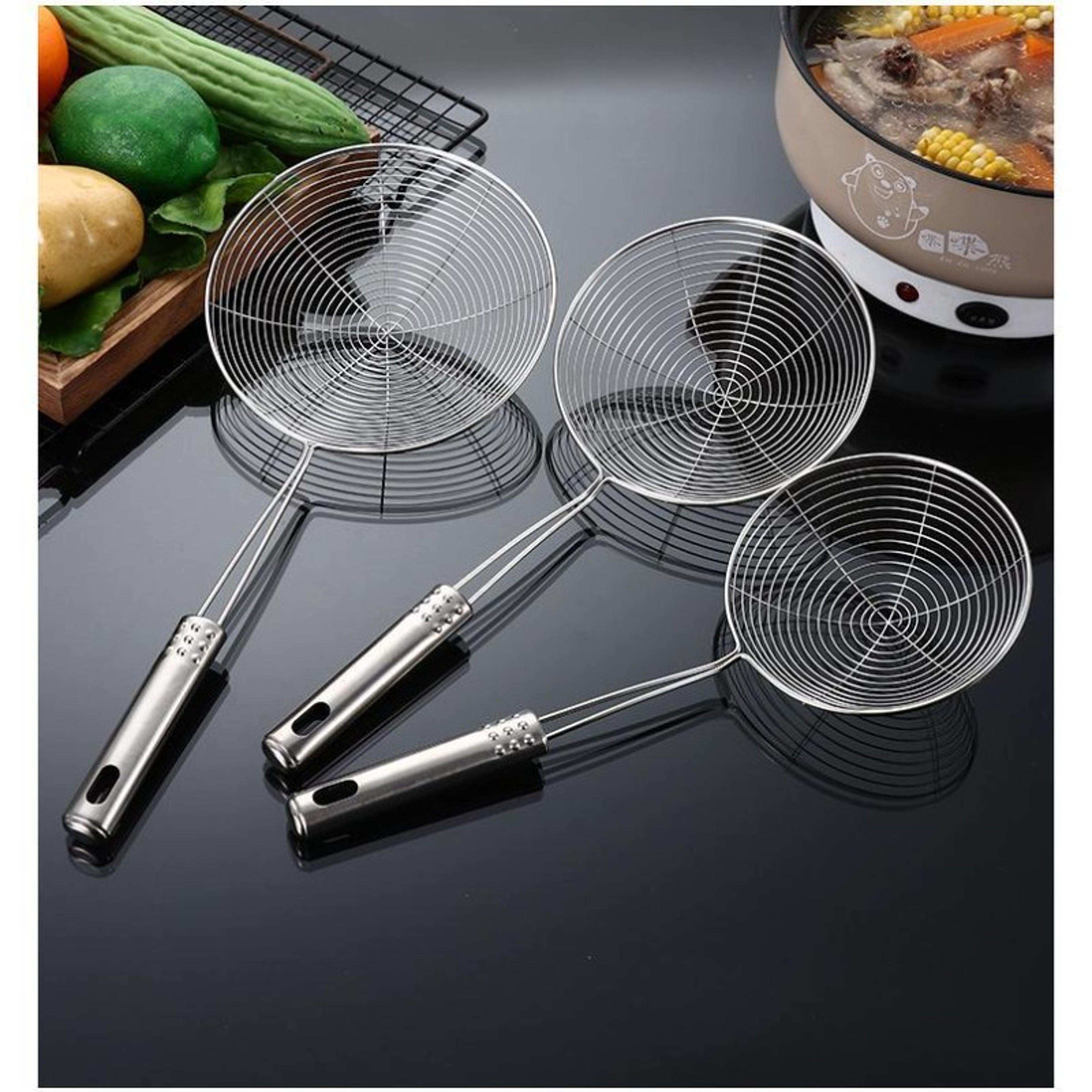 Professional Grade Stainless Steel Frying Strainer, Wire Mesh Skimmer, Colander Spoon for French Fries, Kitchen Supplies – view 1