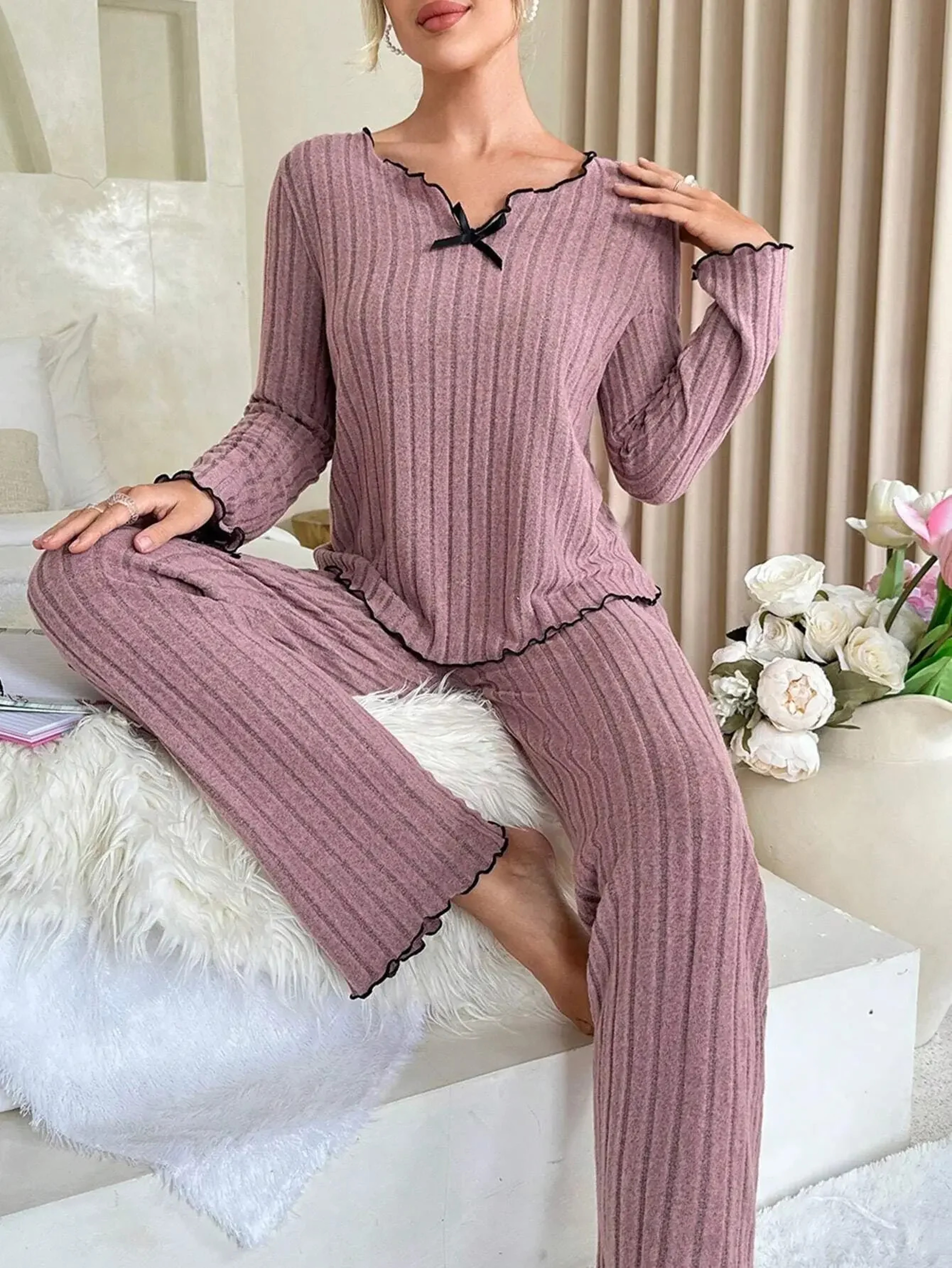 Women's Cozy Winter Pajama Set, Long Sleeve Top and Trousers, 2 Piece Loungewear, Casual Homewear – view 7