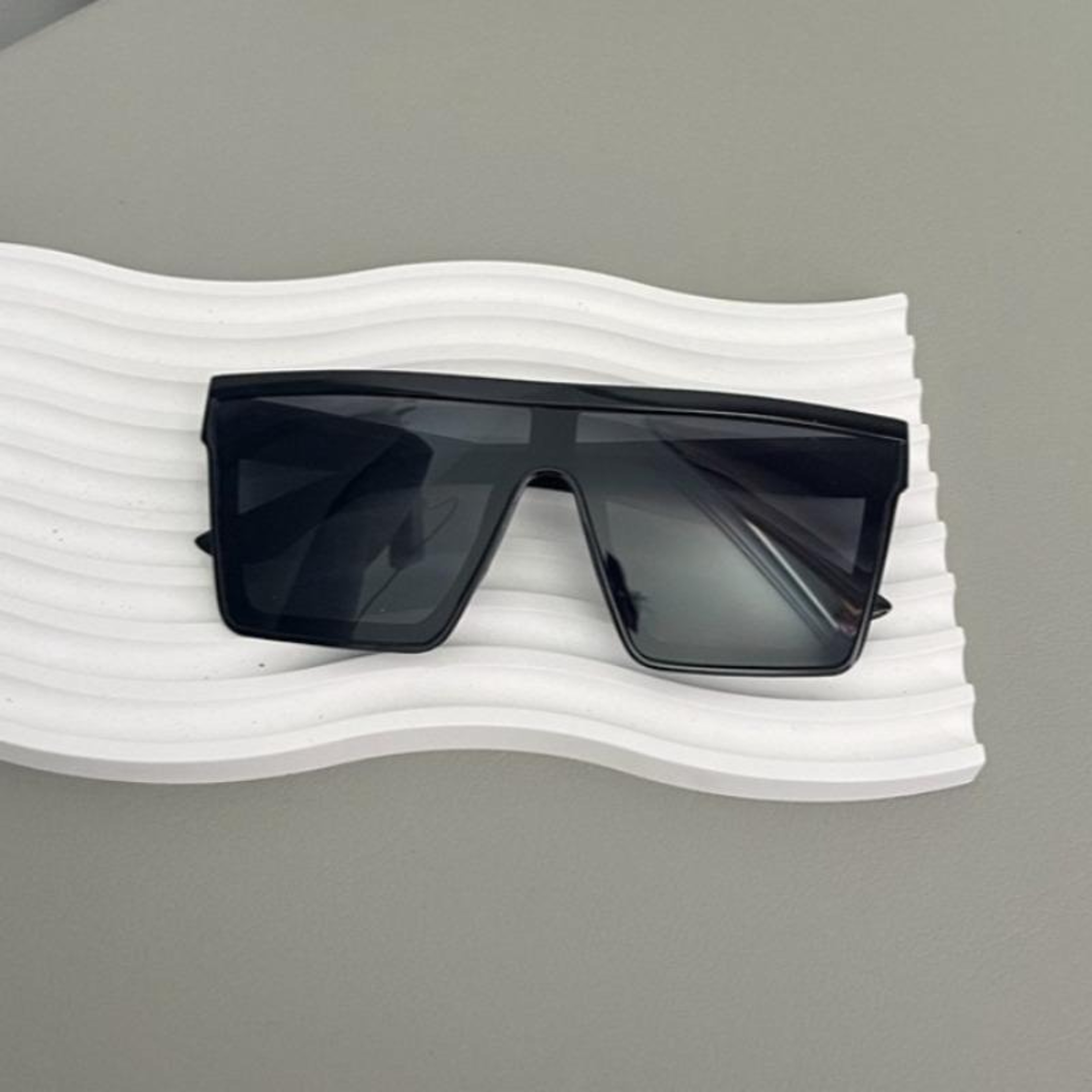 Urban Retro Oversized Sunglasses With Protection 6