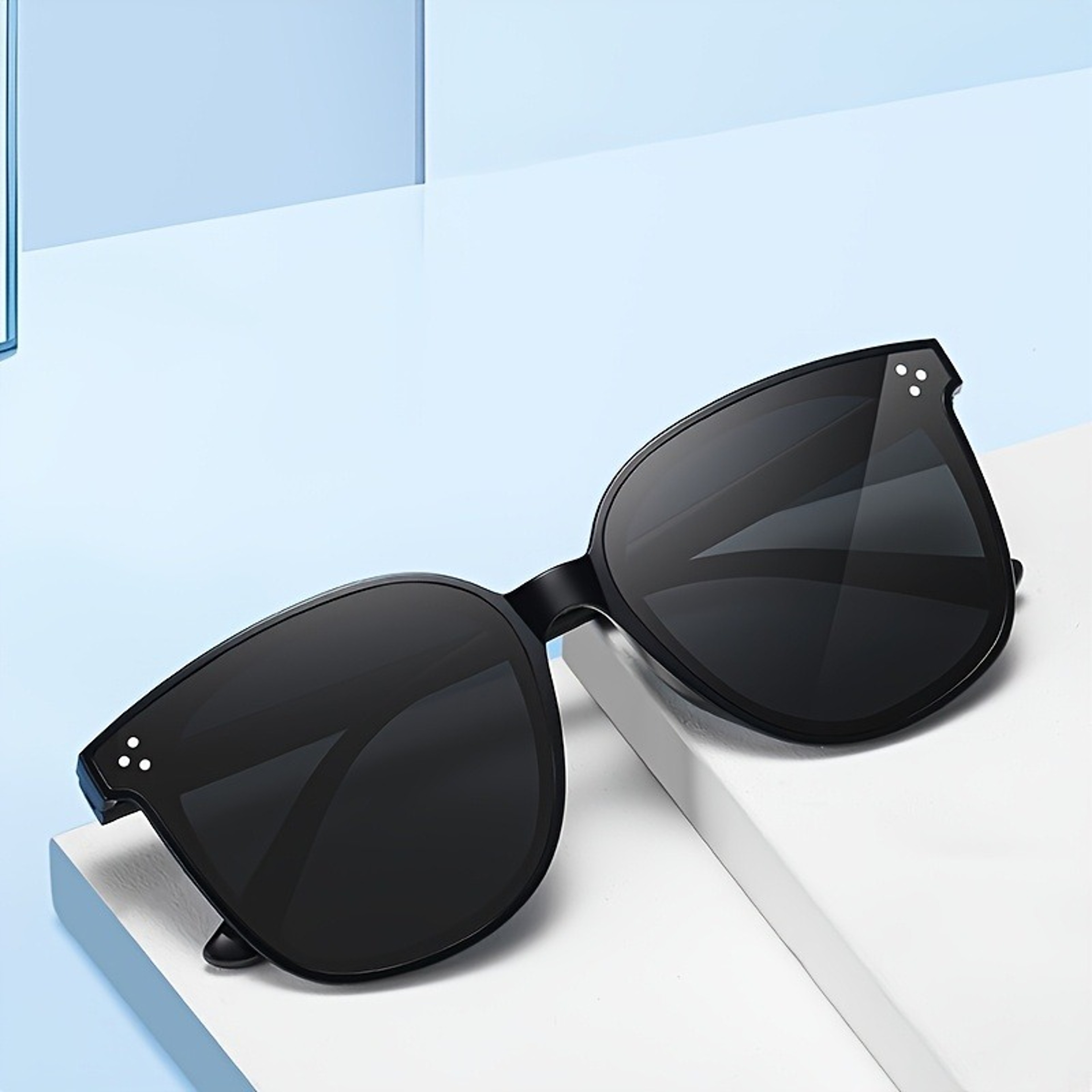 Urban Edge Lightweight Fashion Glasses For Street Style Photography  Everyday Wear 1