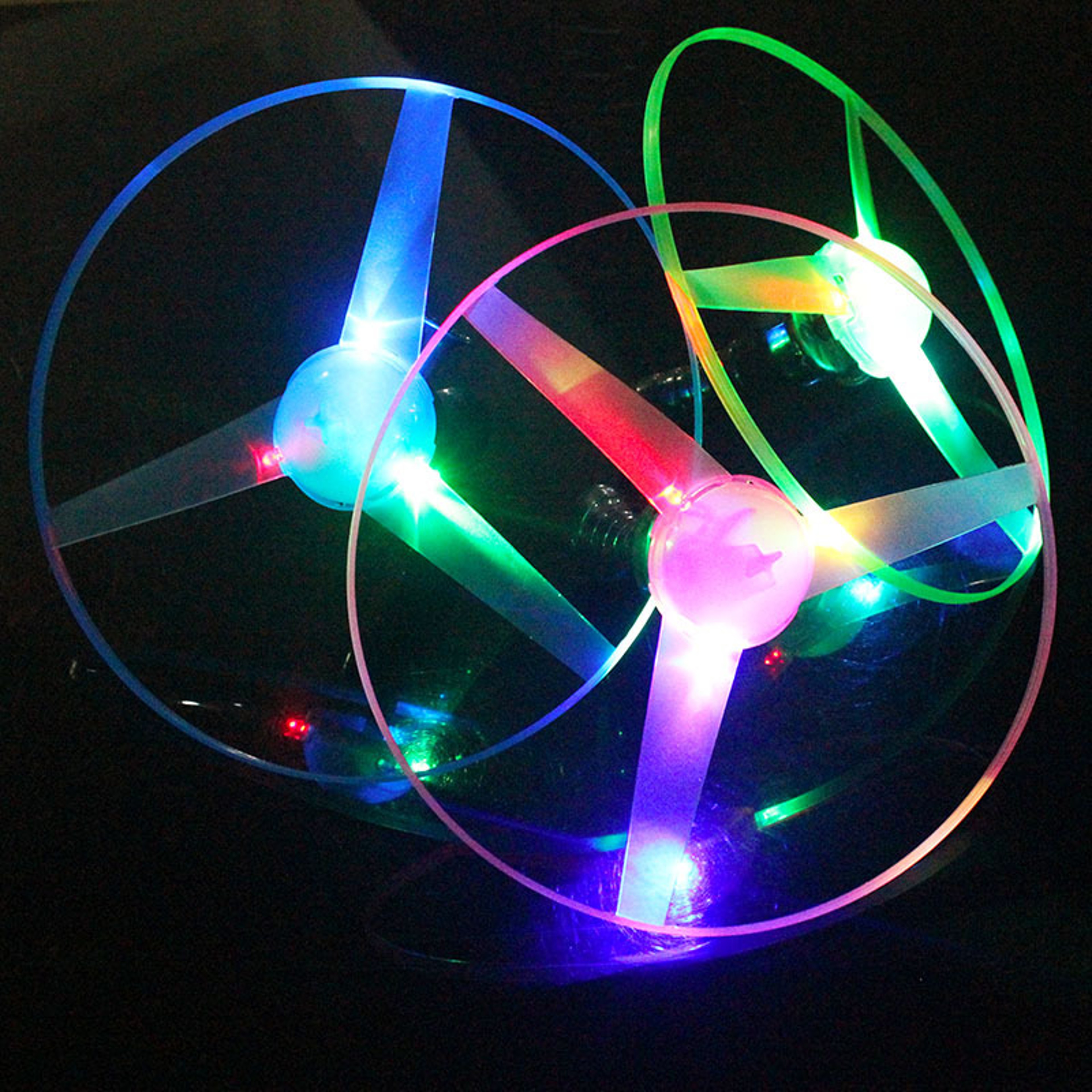 LED Flying Saucer Pull String Flying Disc Kids Outdoor Rotating UFO Toy 1