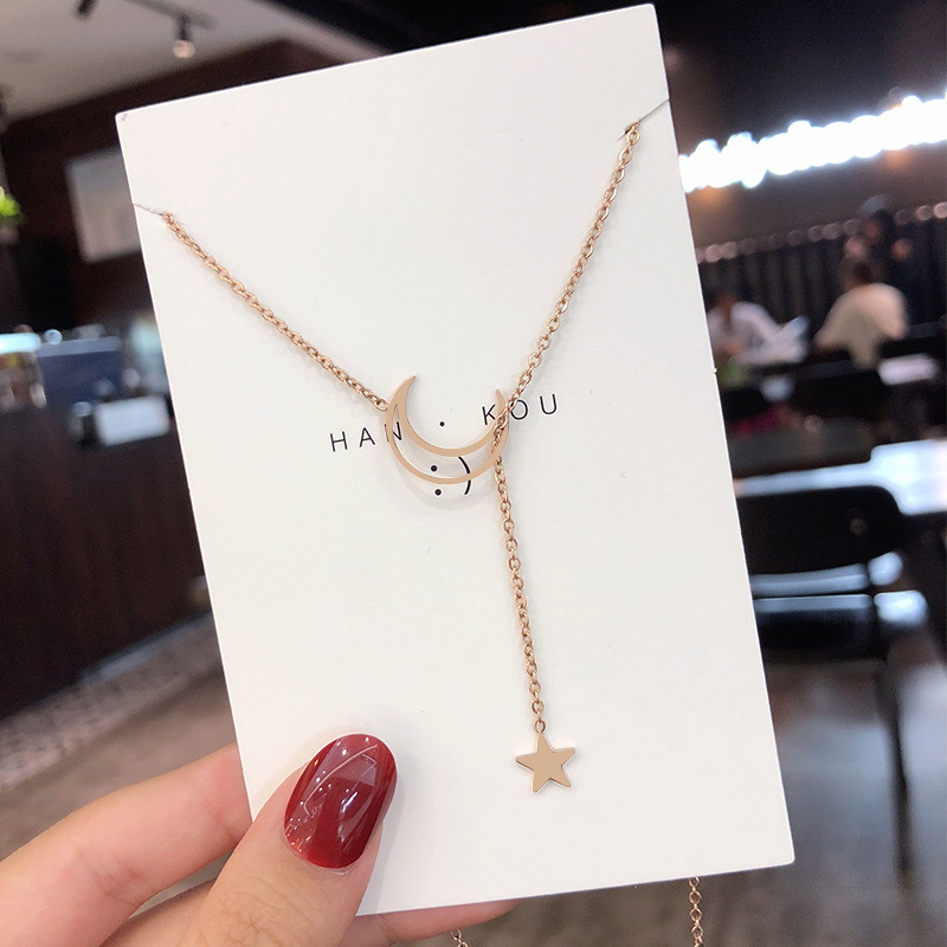 Celestial Moon Star Choker Necklace Elegant Gold Pendant Necklace For Women 2