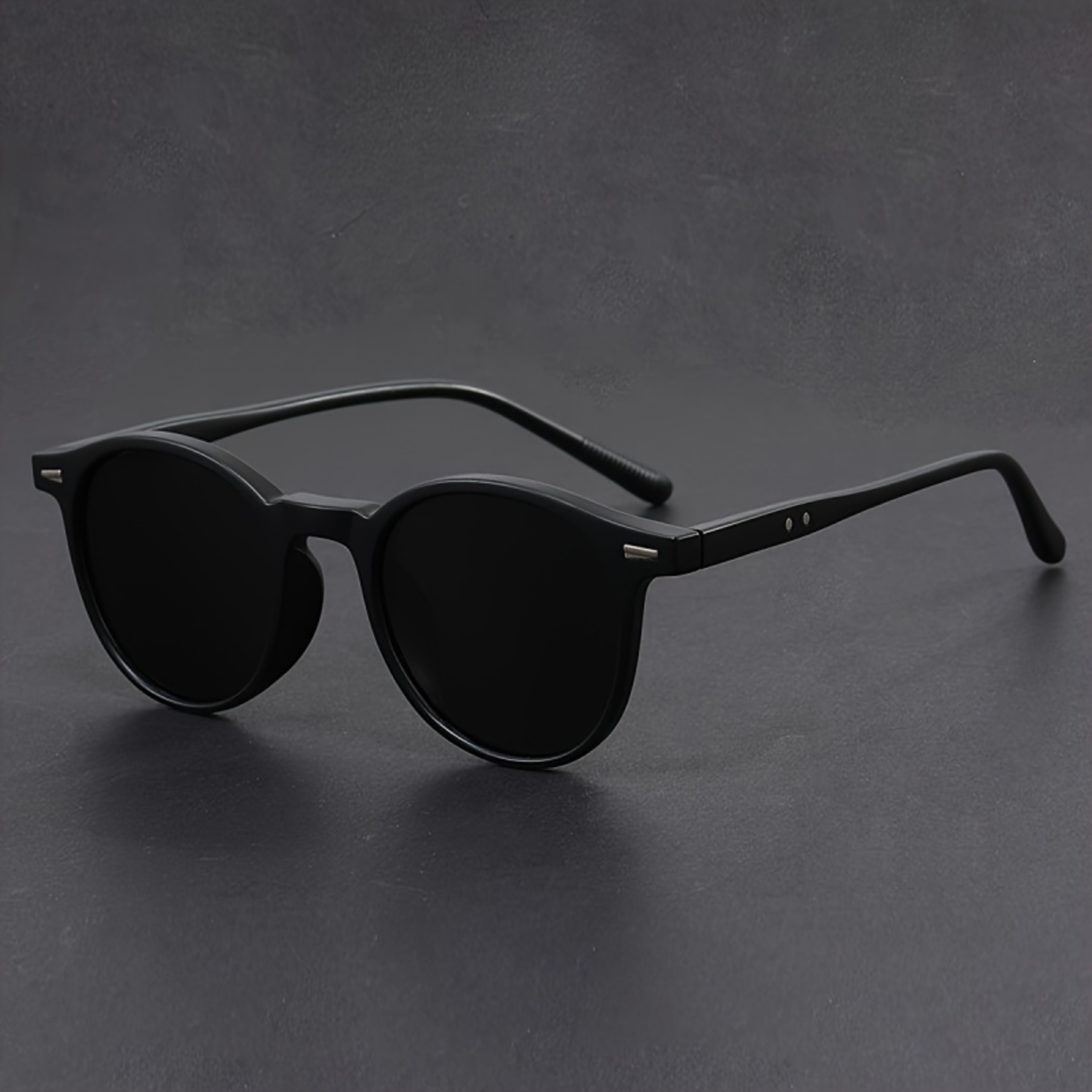 Retro Round Polarized Sunglasses With Protection For Men  Women 0