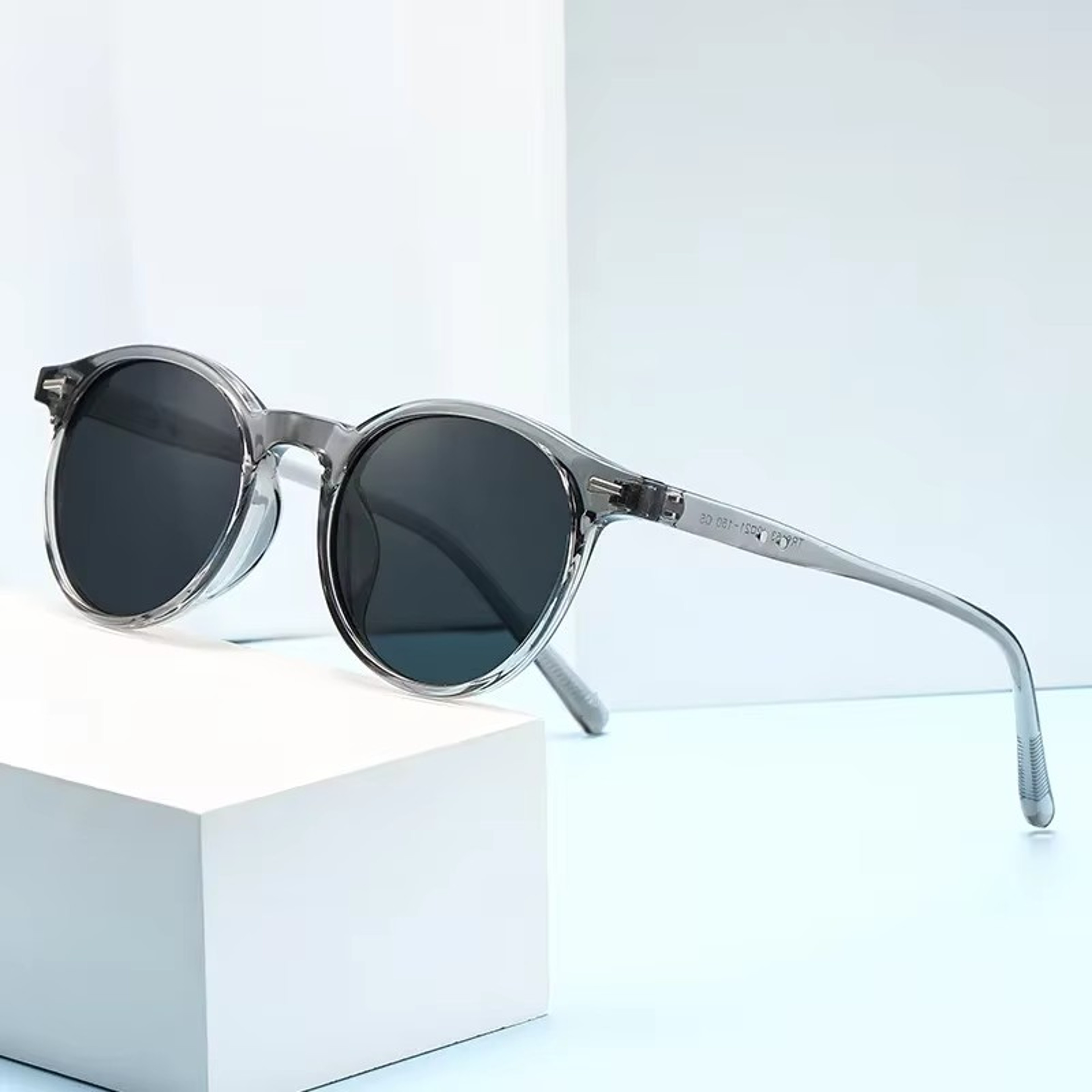 Retro Round Polarized Sunglasses With Protection For Men  Women 2