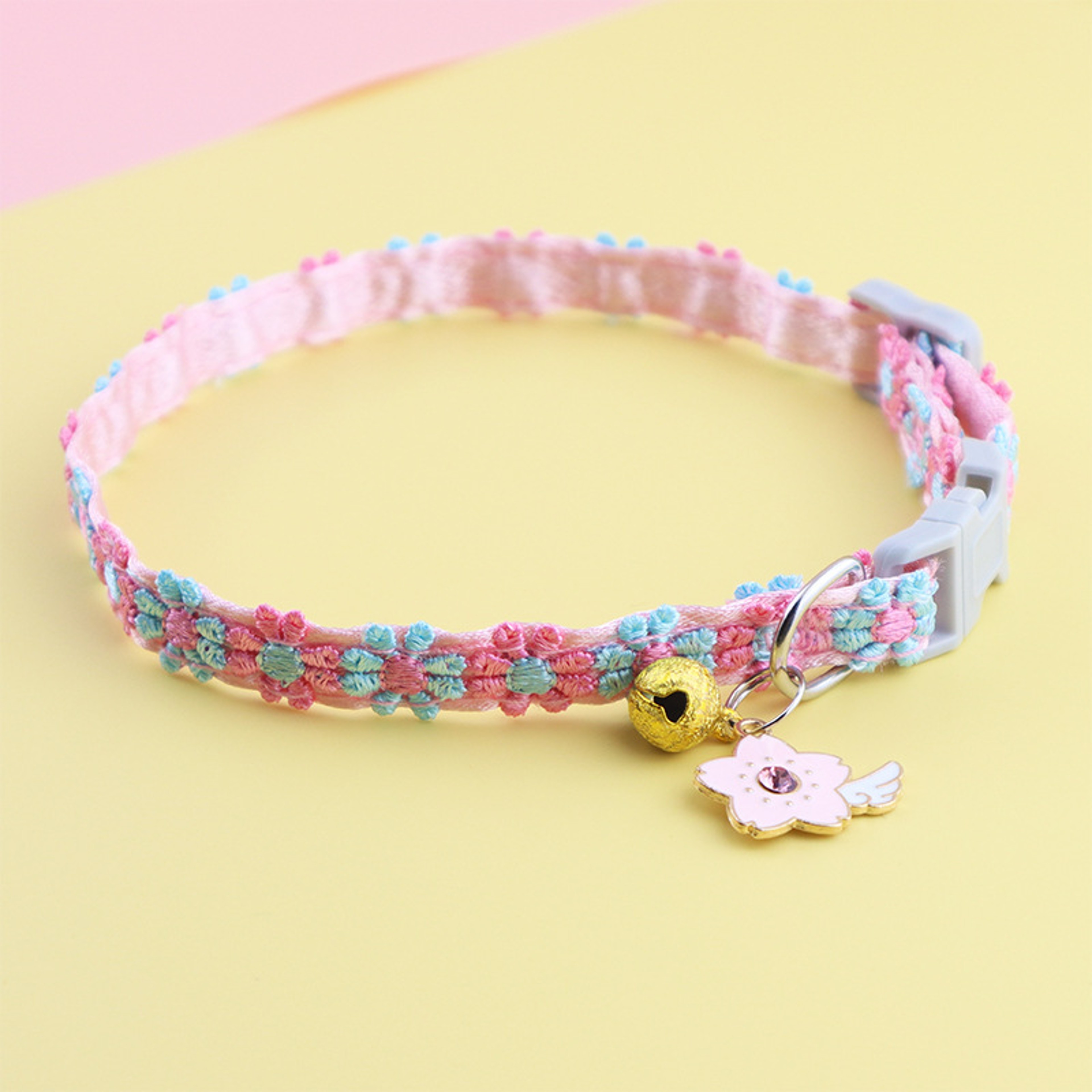 Sweet Blossom AirTag Cat Collar With Heart Charm  GPS Holder For Cats Kittens Puppies And Rabbits 5