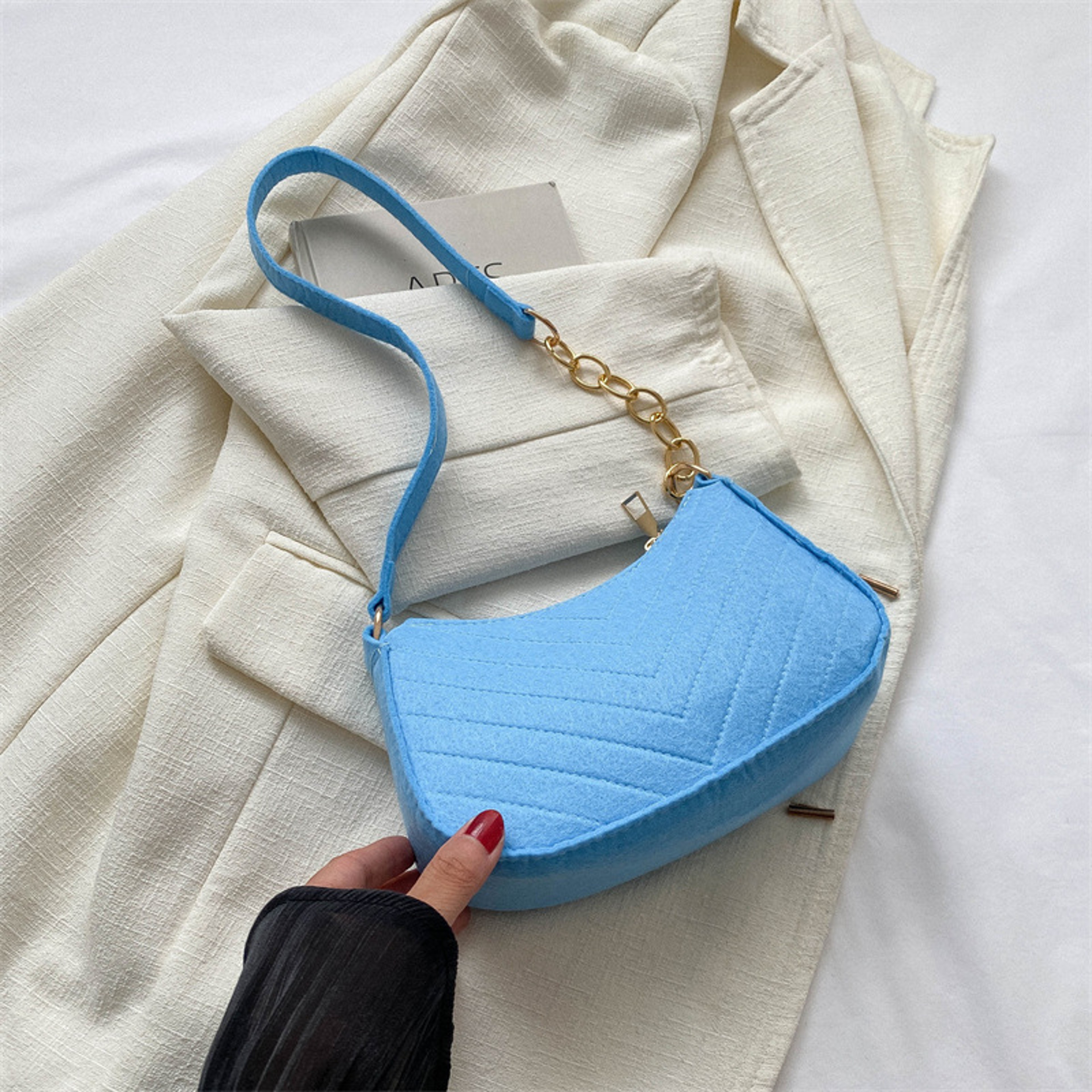Elegant Mini Shoulder Bag Felt Crescent Handbag For Women With Chain Strap 4
