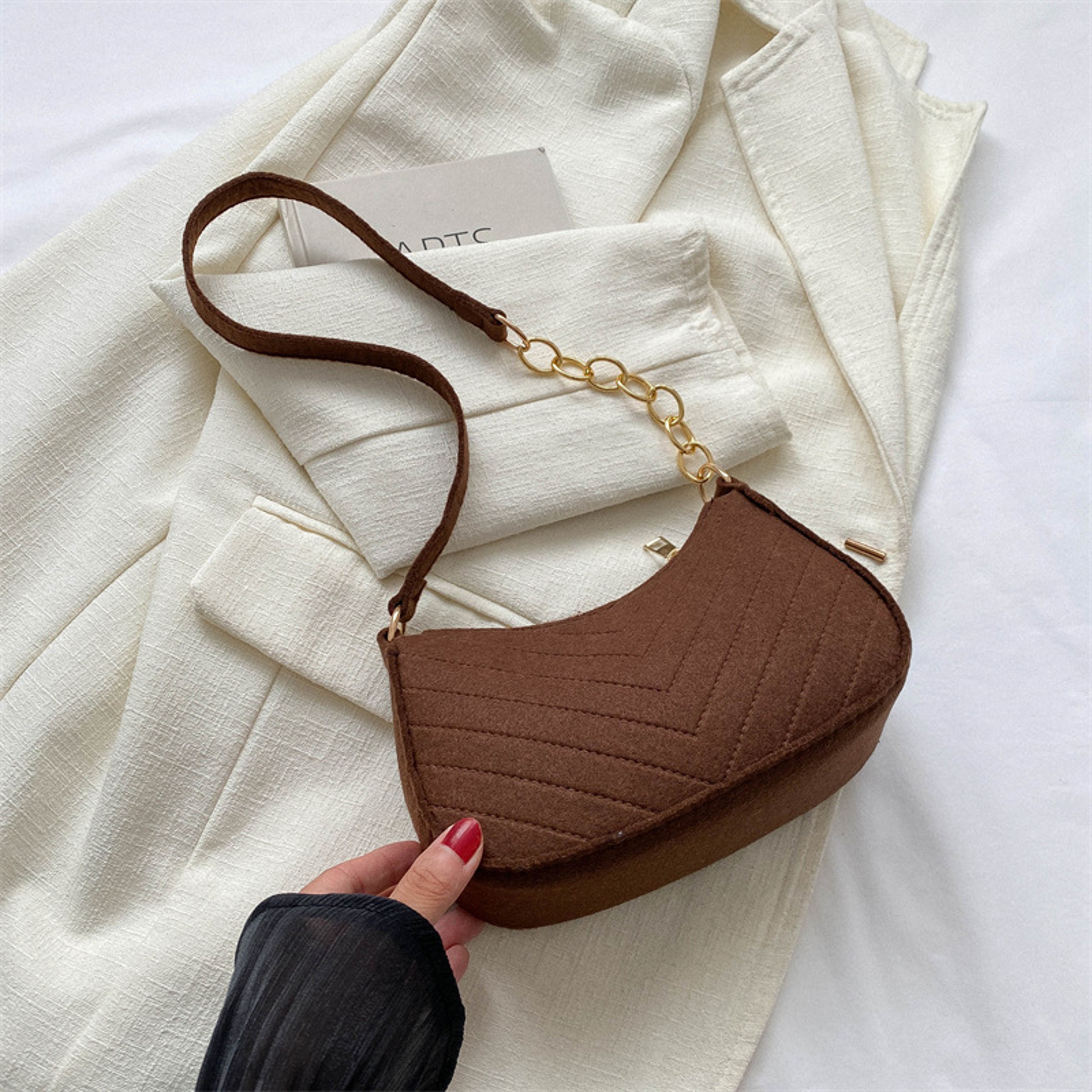 Elegant Mini Shoulder Bag Felt Crescent Handbag For Women With Chain Strap 6