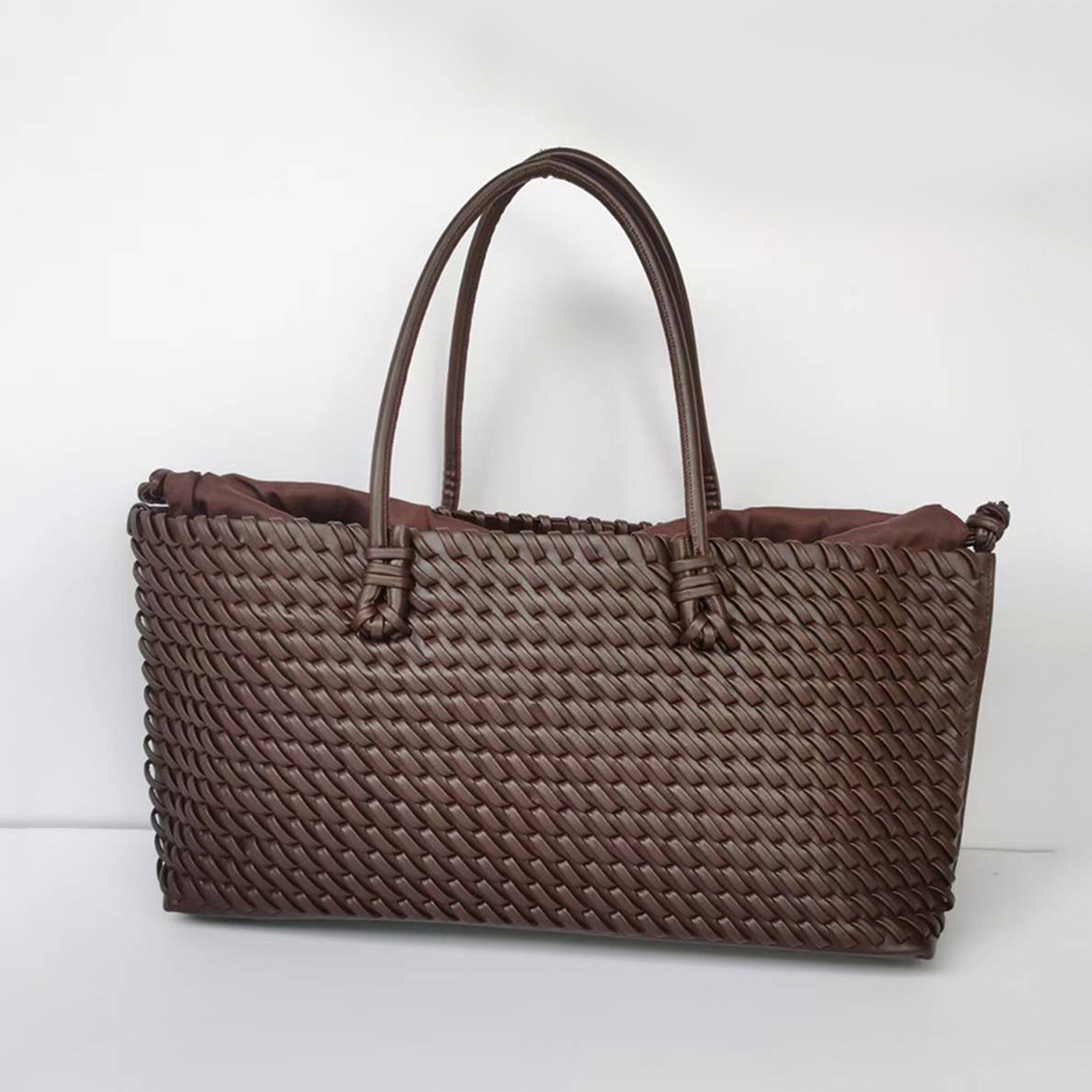 Large Capacity Woven Tote Bag For Women Stylish Shoulder Tote Bag For Work Travel  Everyday Use 0