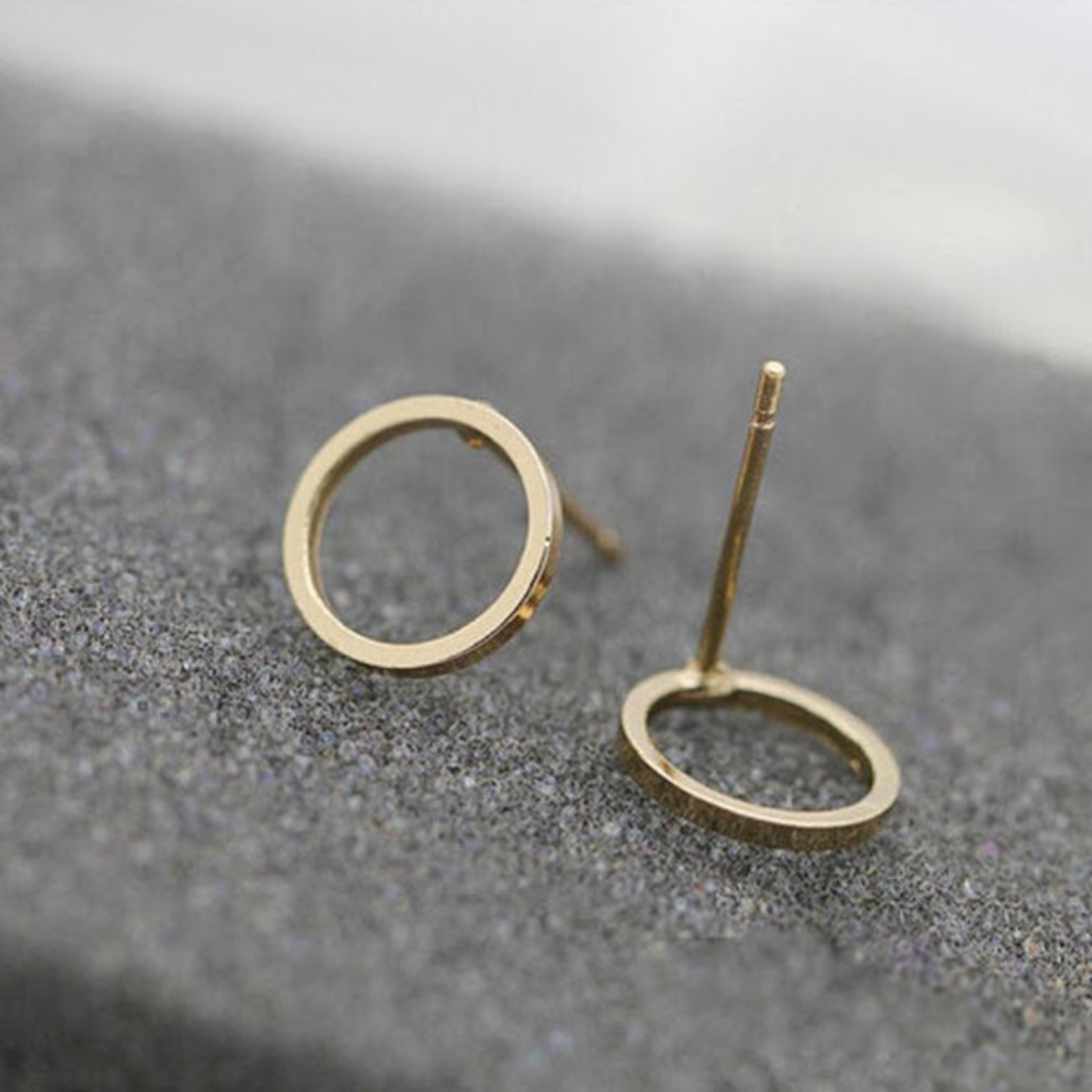 Open Circle Stud Earrings (2).jpg