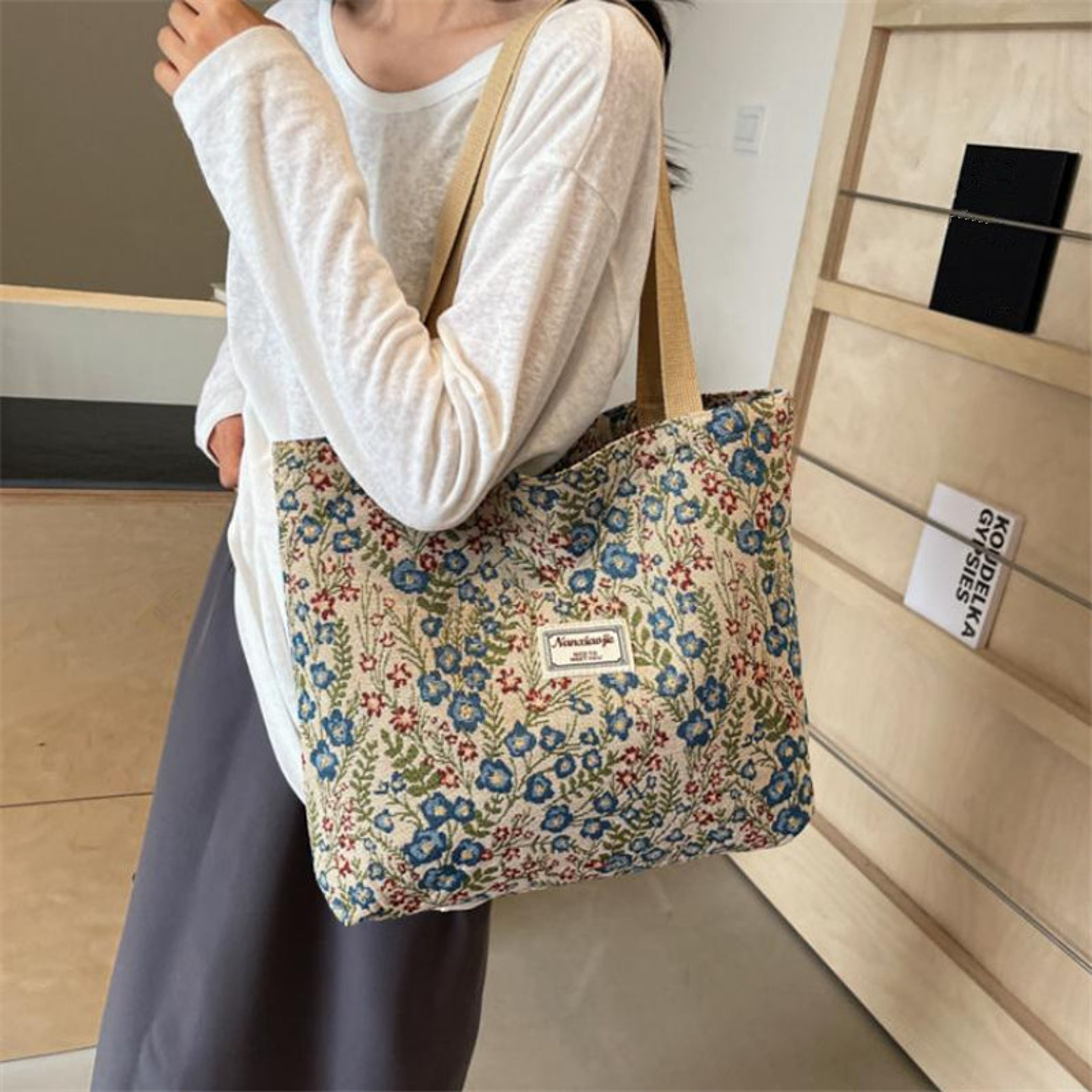 Embroidered Floral Canvas Tote Bag Delicate Blossom Shoulder Purse for Women – view 7