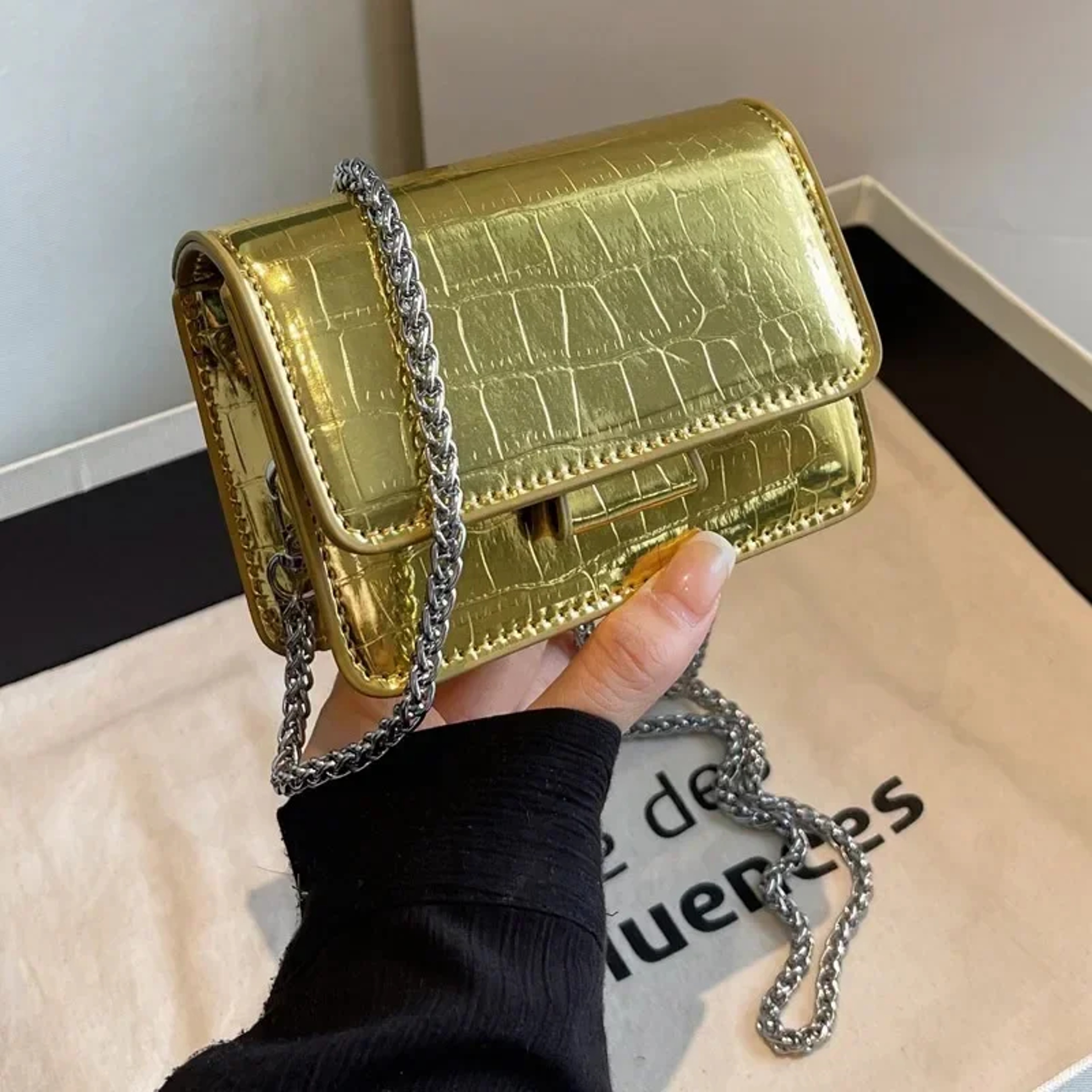 Chic Mini Square Crossbody Bag with Elegant Chain Strap – view 2