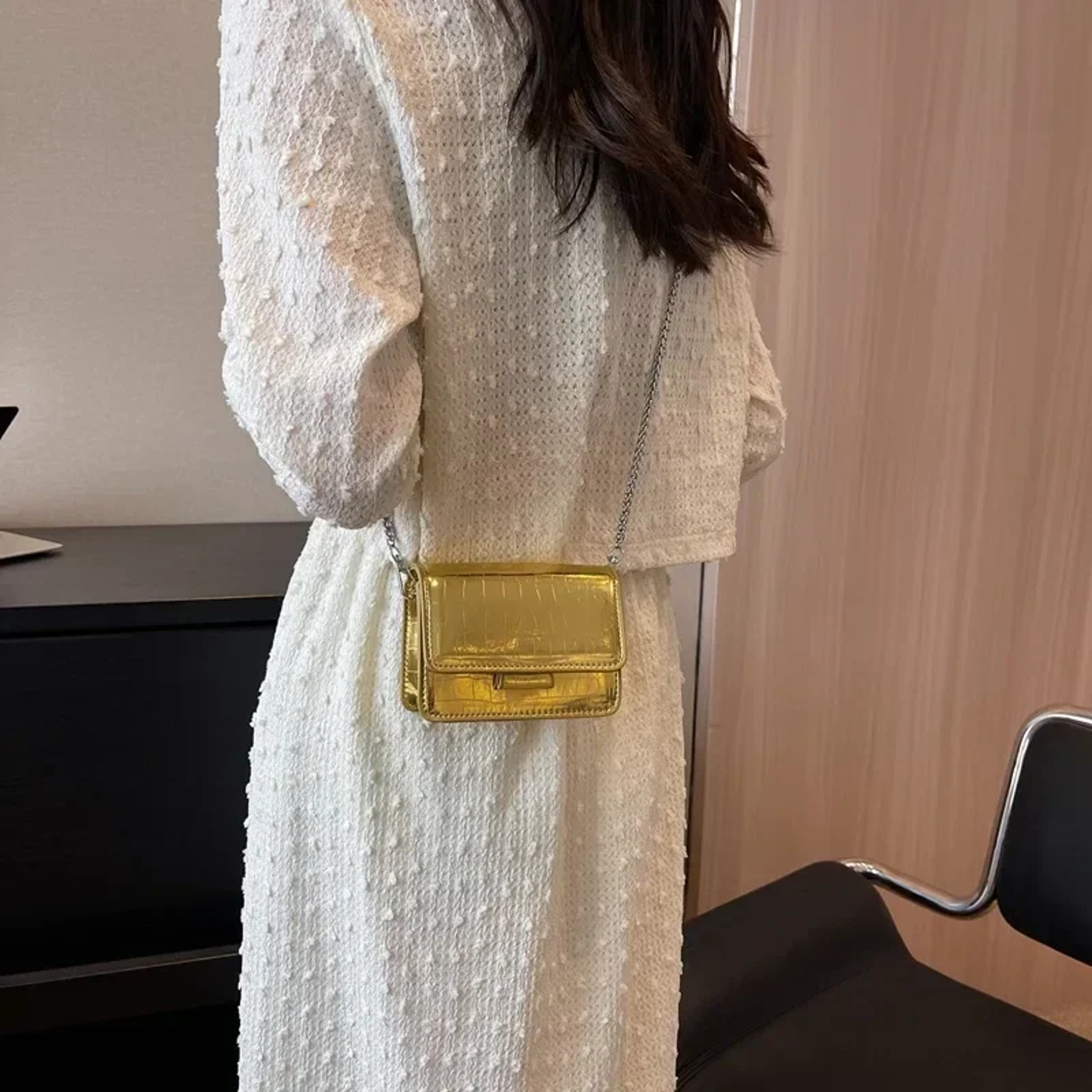 Chic Mini Square Crossbody Bag with Elegant Chain Strap – view 9
