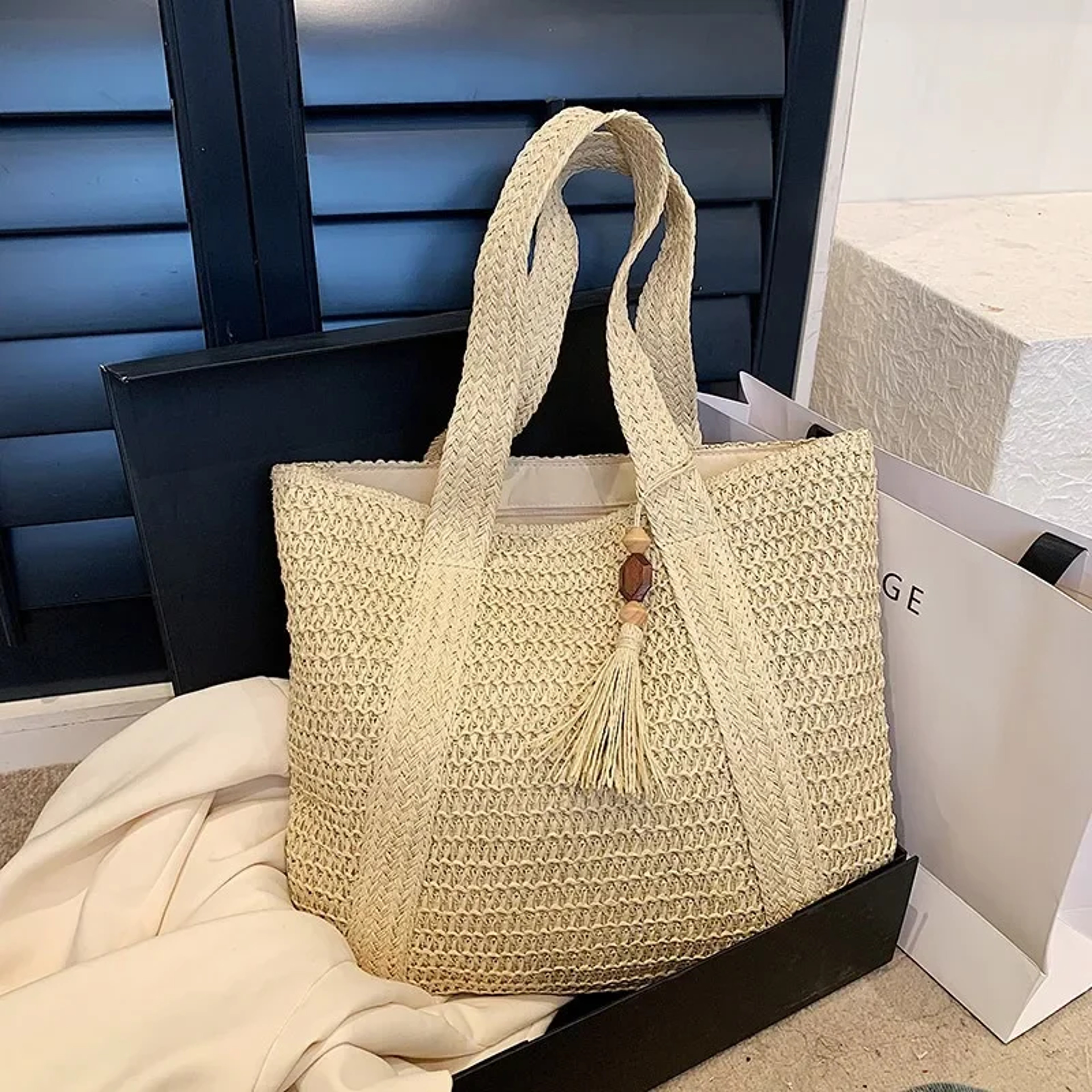 Aura Retro Straw Woven Handbag – Elegant Casual Tote & Beach Shoulder Bag – view 6