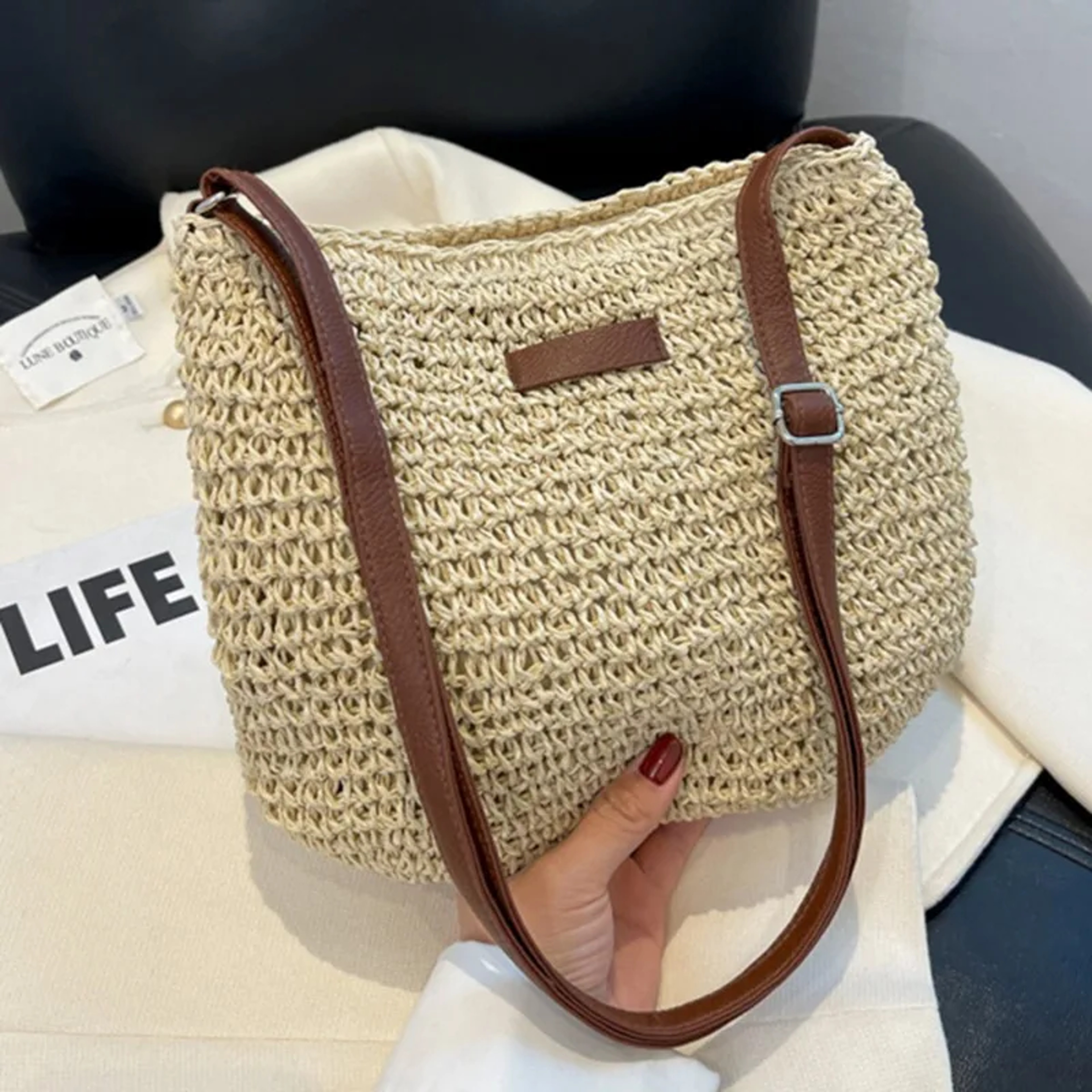 Sunlit Breeze Woven Straw Crossbody Bag - Chic Beach Holiday Shoulder Purse & Messenger Bag for Women – view 3