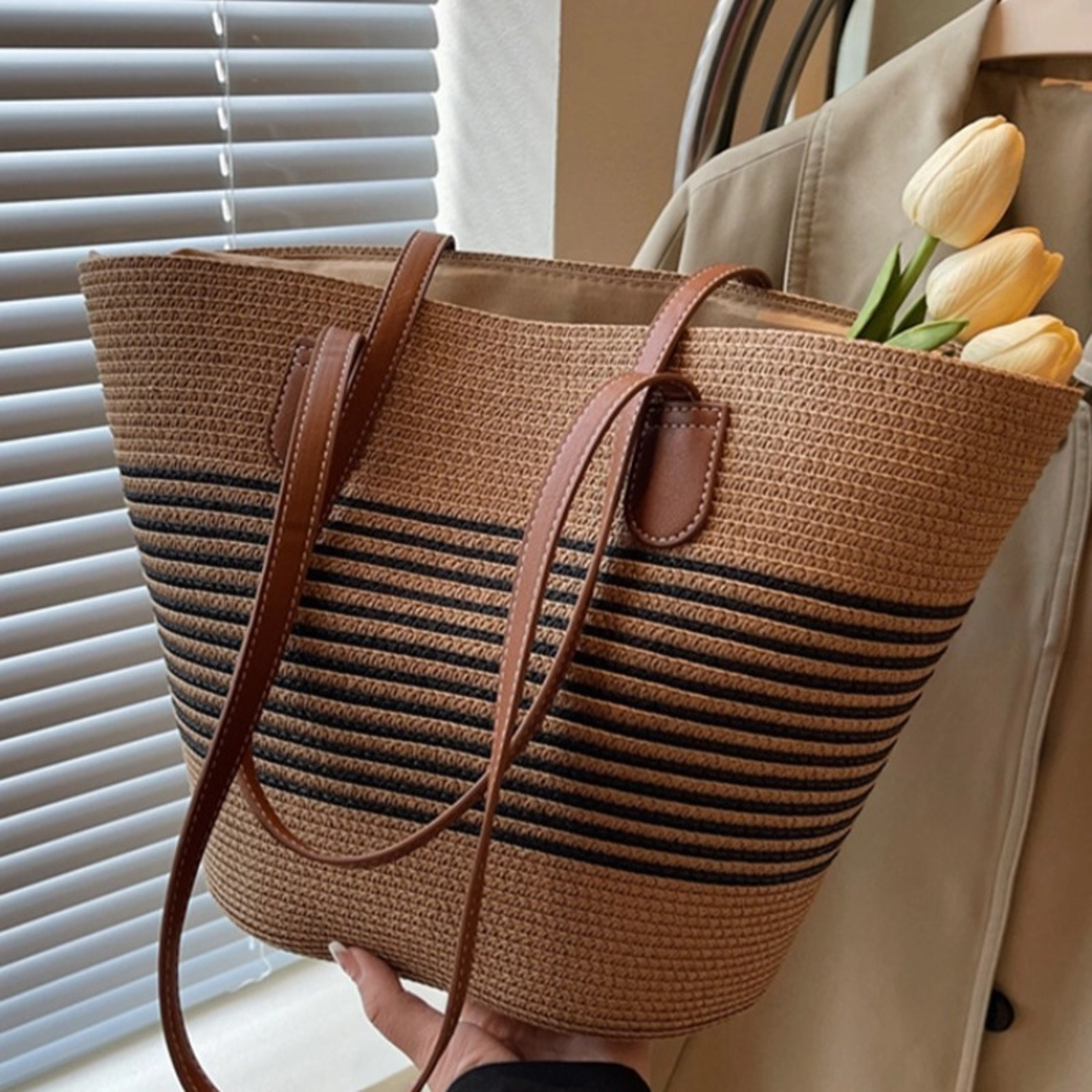 Large Capacity Straw Beach Bag for Women Summer Vacation Shoulder Tote – view 3