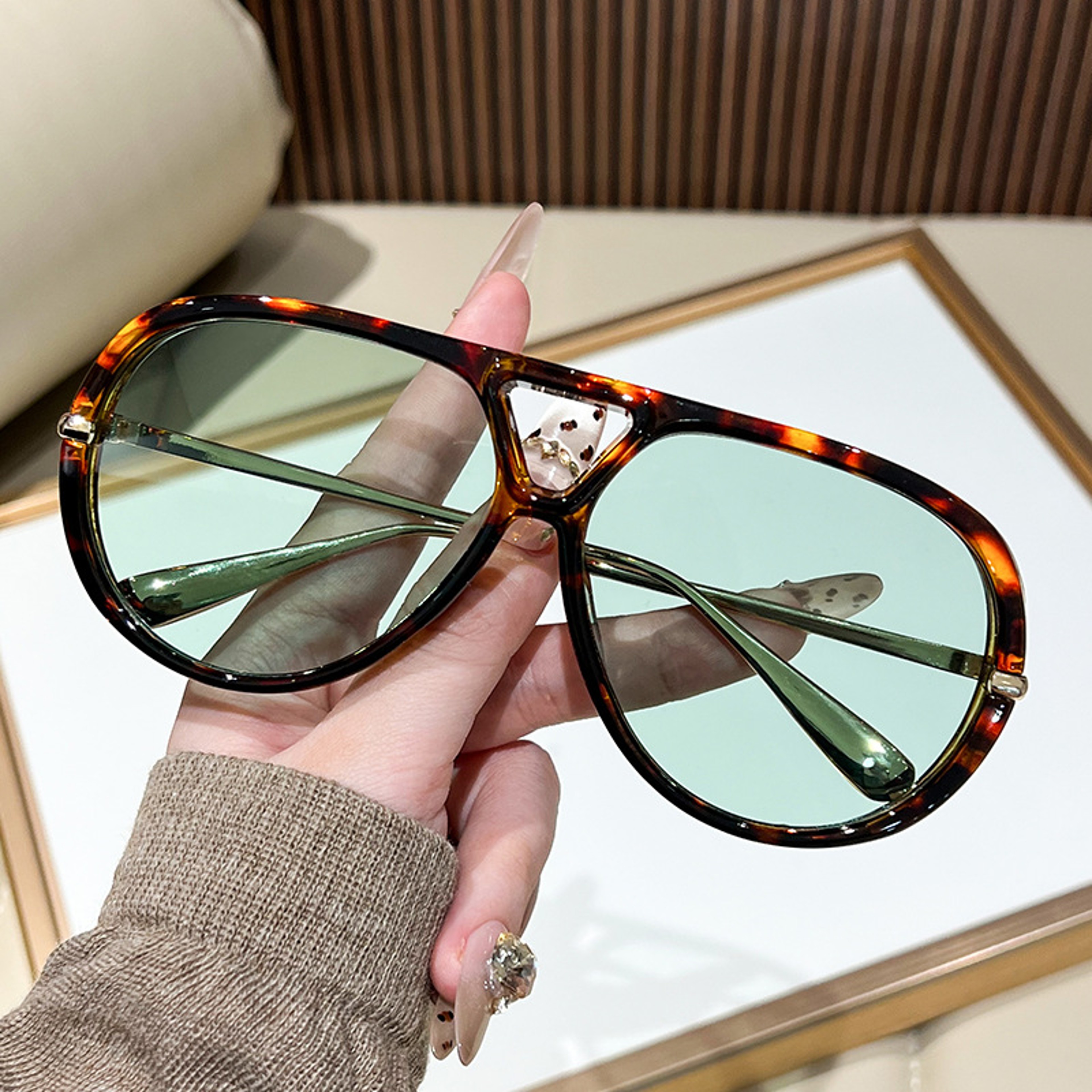 Luxora Oversized Vintage Pilot Sunglasses With Double Bridge Style 3