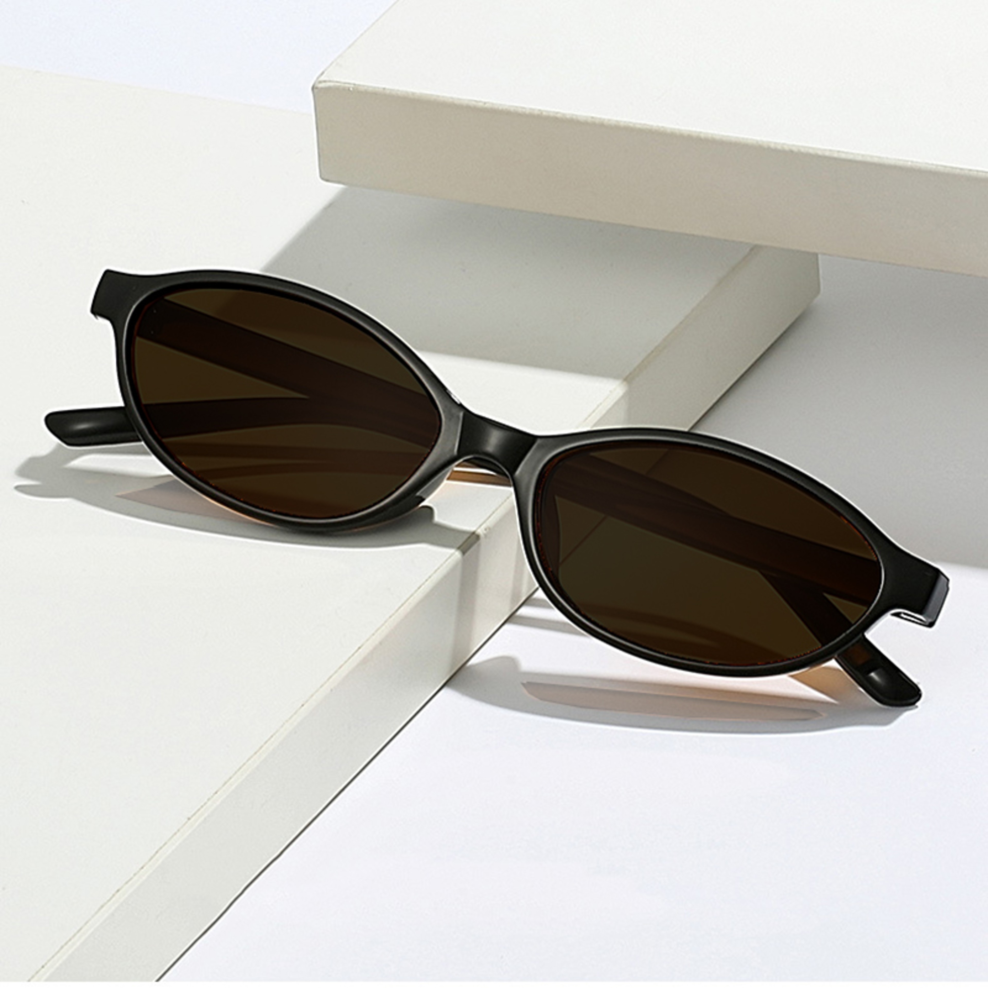 Retro Oval Cat Eye Sunglasses Trendy Small Frame Punk Sunnies 1