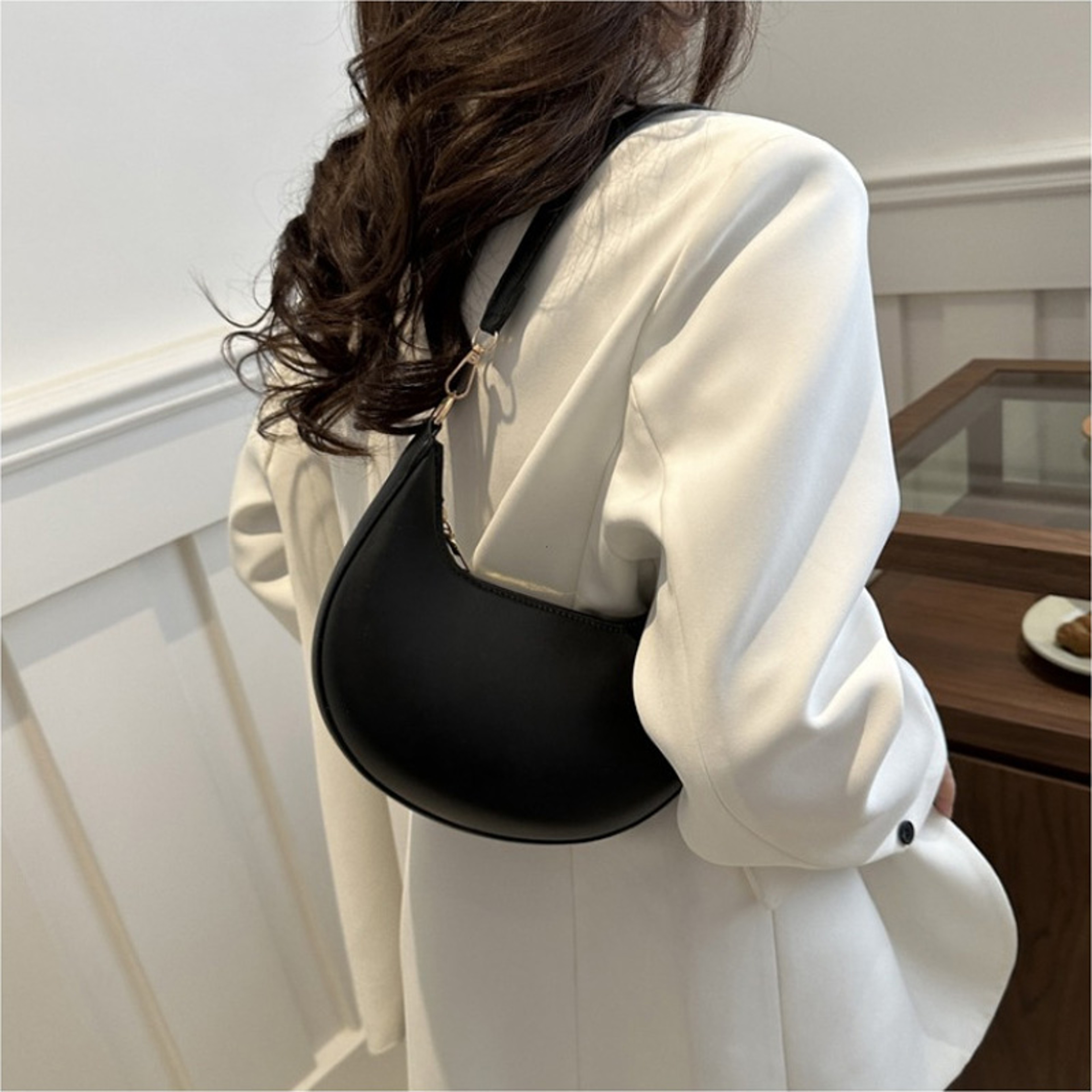 Luxury Moon Shaped Shoulder Bag for Women Elegant Lady Handbag – view 3