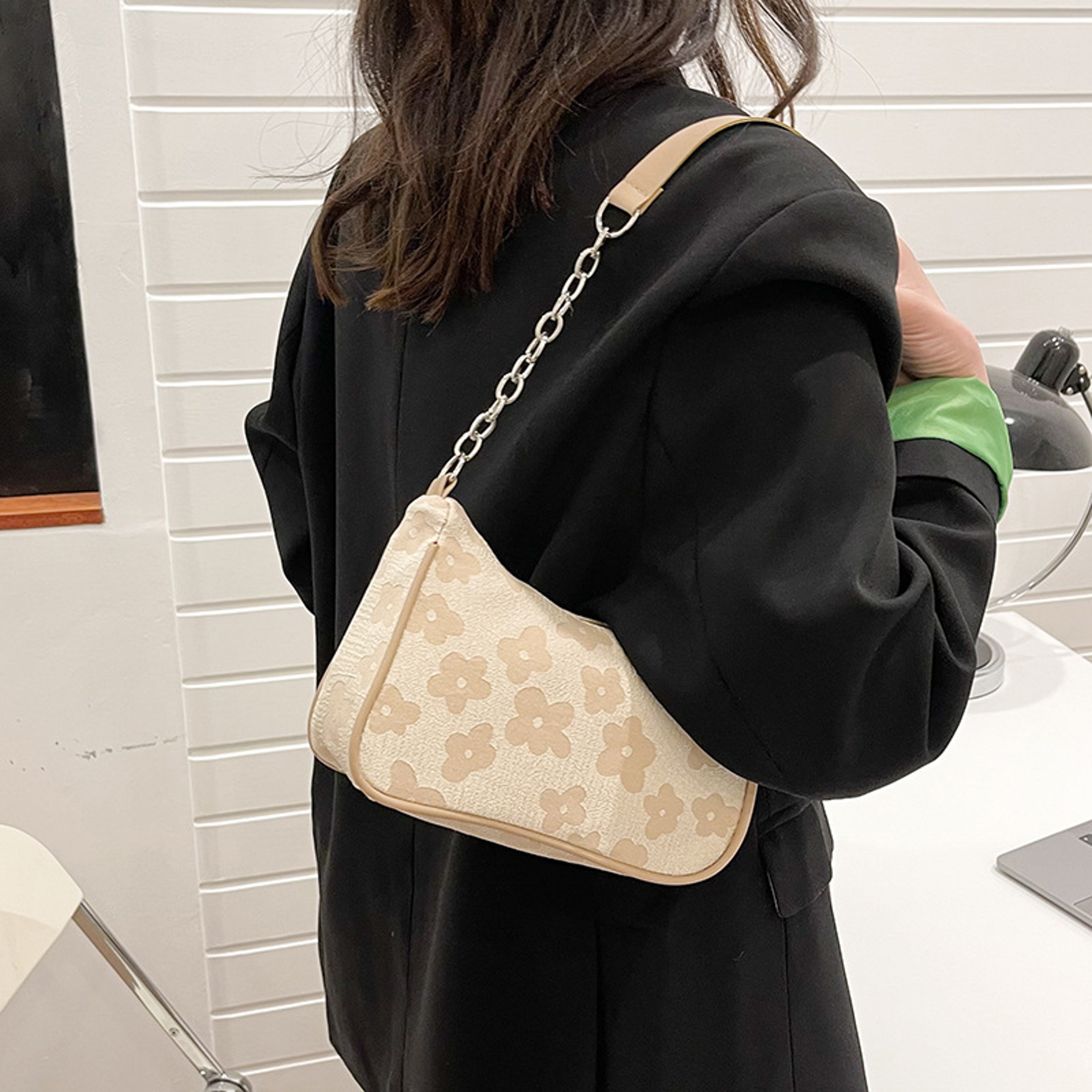 Chic Felt Shoulder Bag for Women - Versatile Casual Underarm Bag and Crossbody Purse – view 2