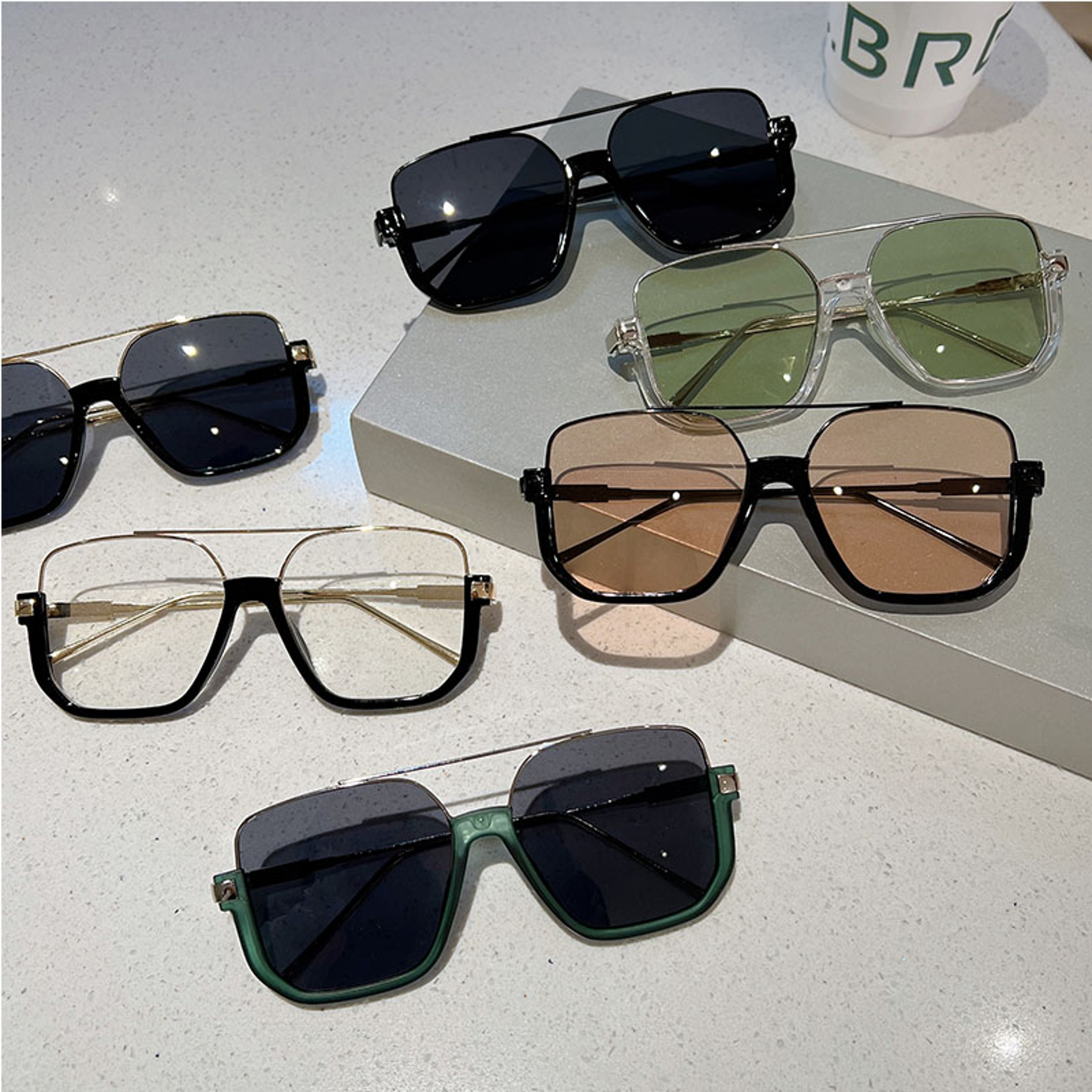 KAMMPT Vintage Oversized Sunglasses – Trendy Square Shades – view 5