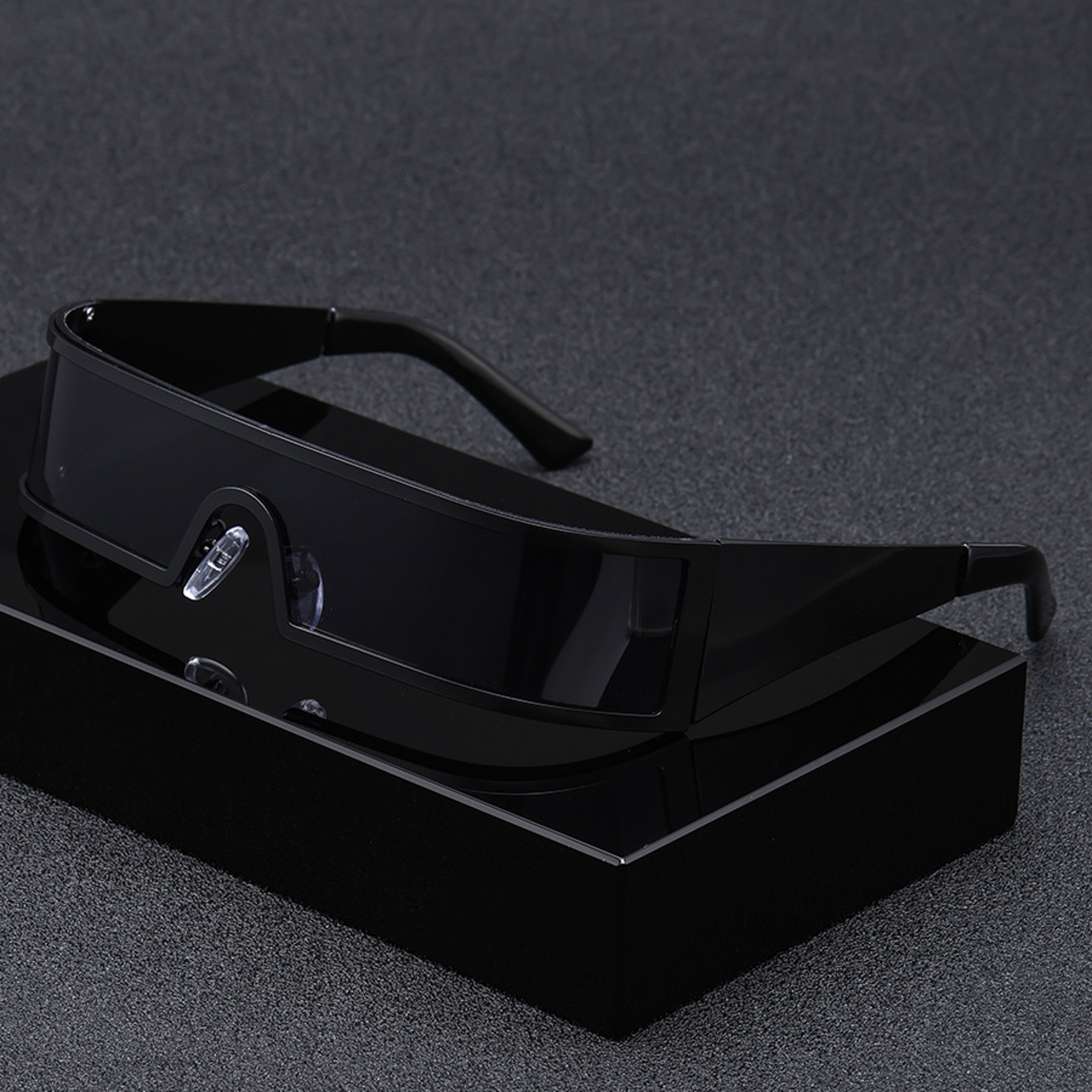 Cyberpunk Futuristic Sunglasses Narrow Tech Frames – view 4