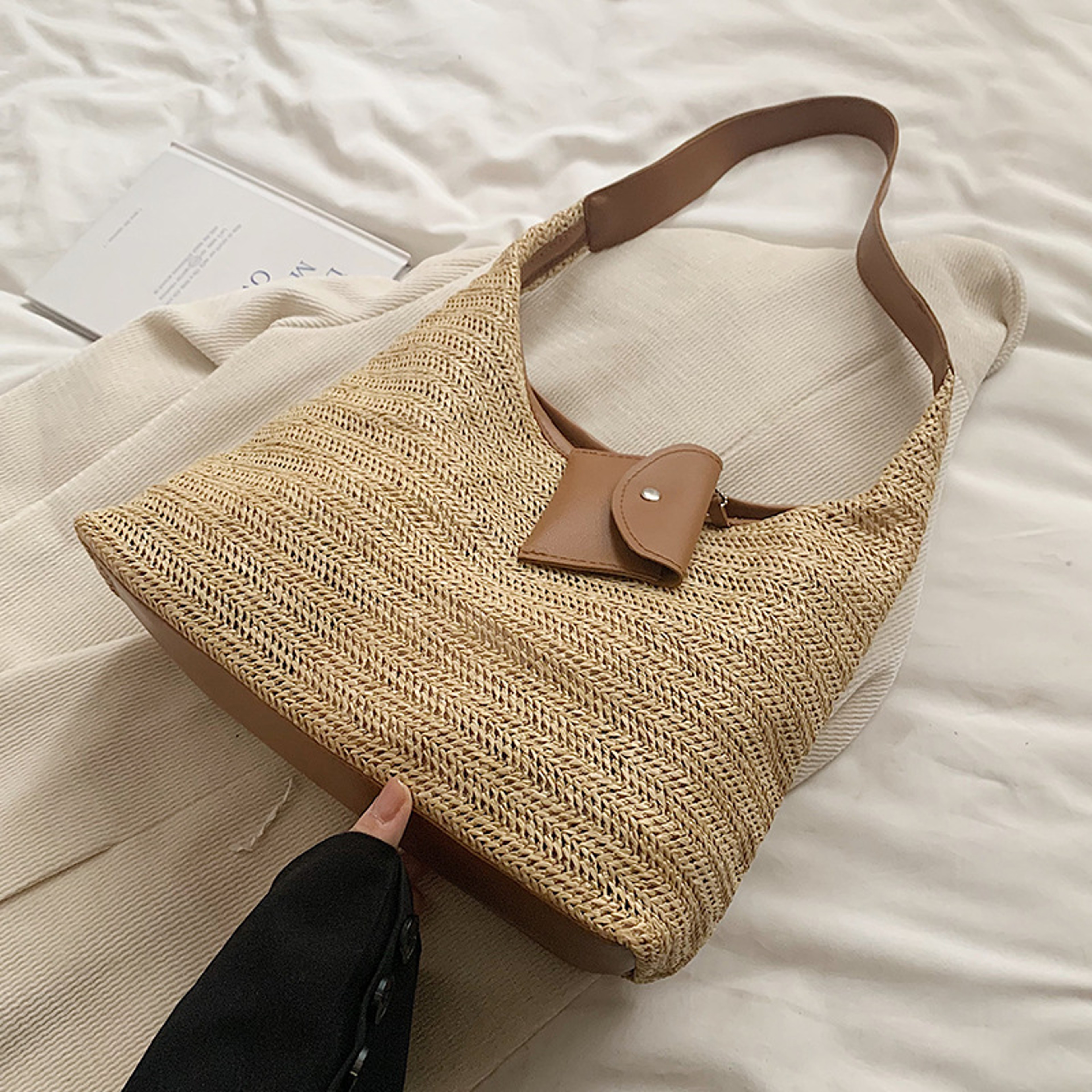 Handmade Woven Tote Bag Large Capacity Beach Bag & Boho Commute Shoulder Bag – view 7
