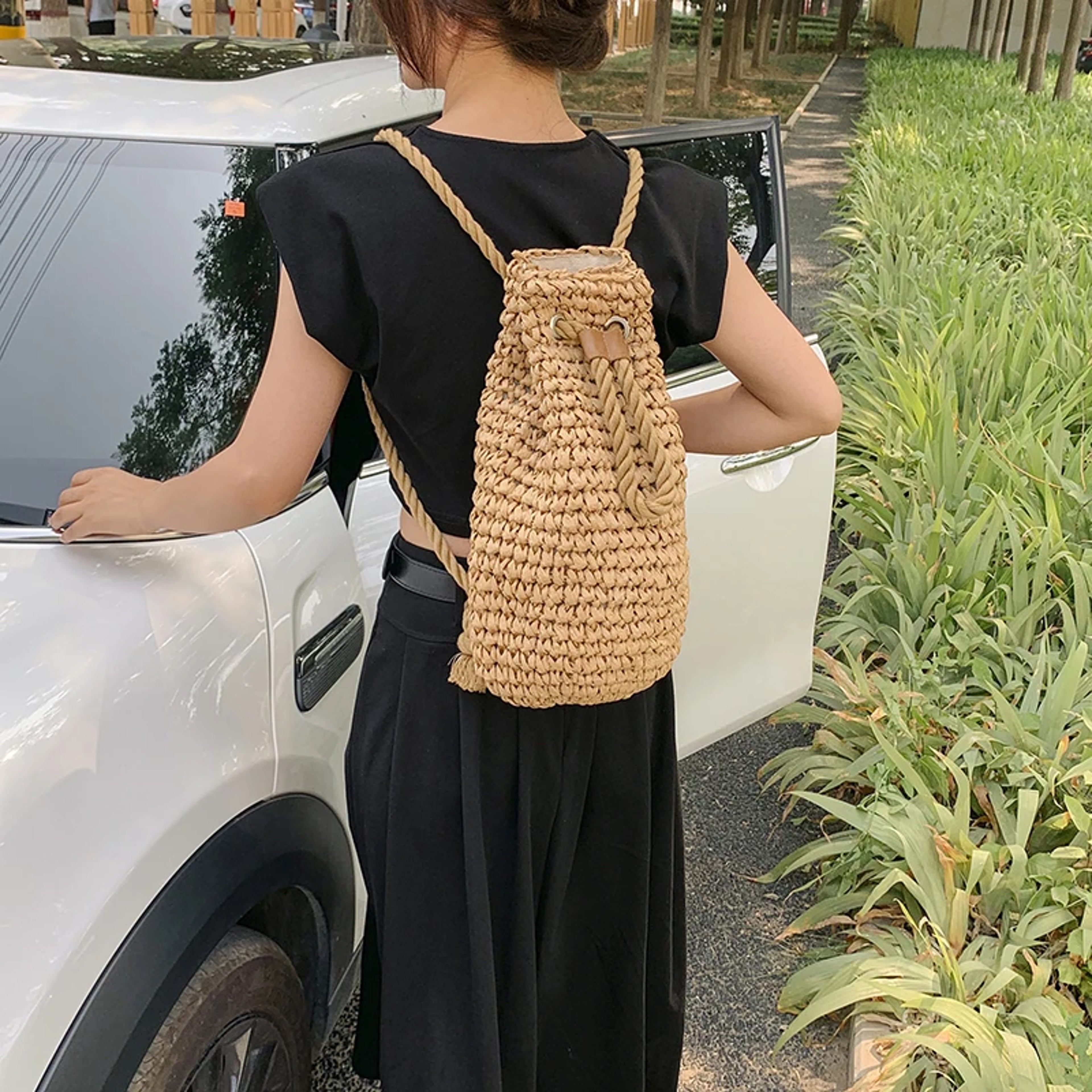 Summer Large Capacity Straw Backpack – view 2