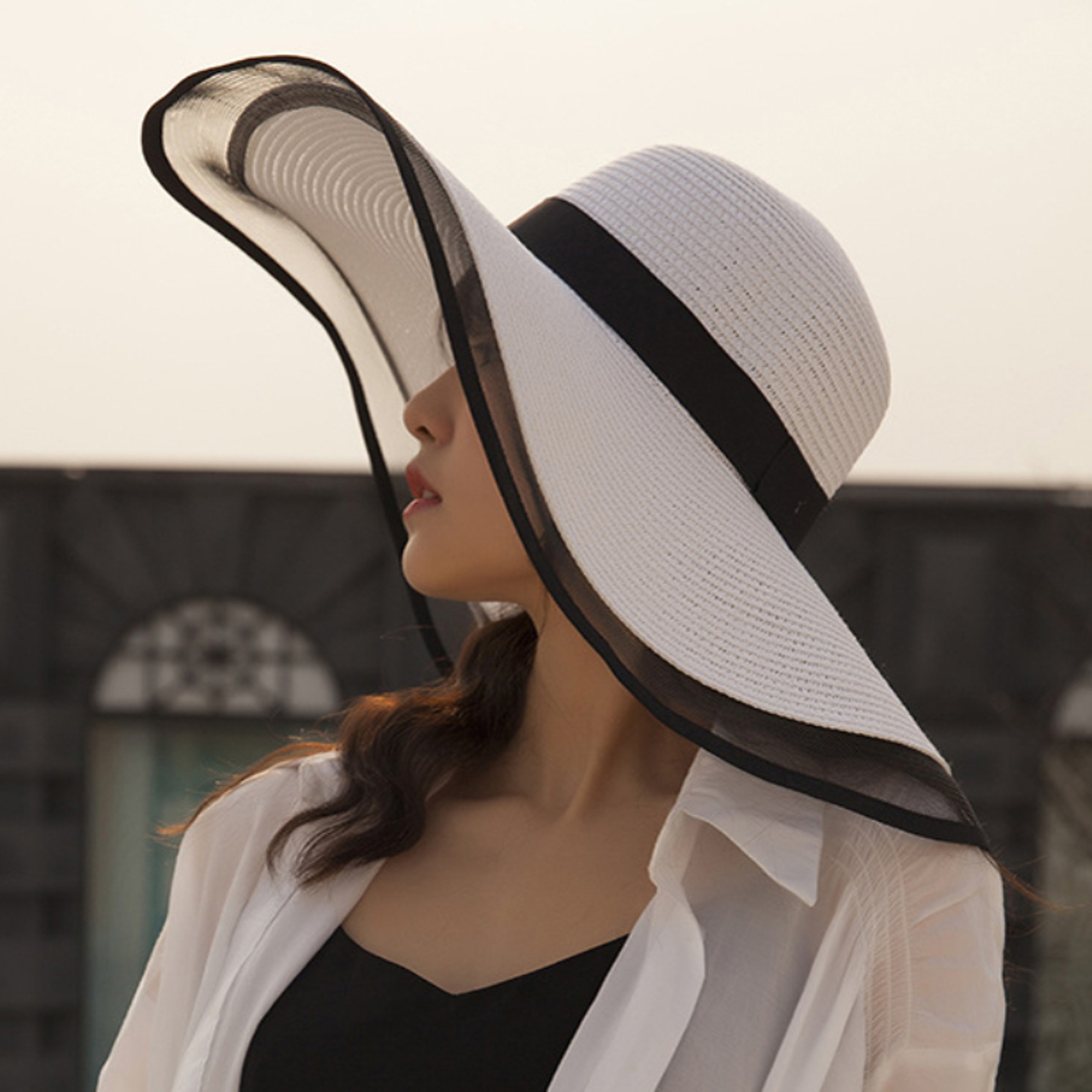 Elegant Wide Brim Sun Hat For Women  Breathable Summer Beach Hat With UV Protection 0
