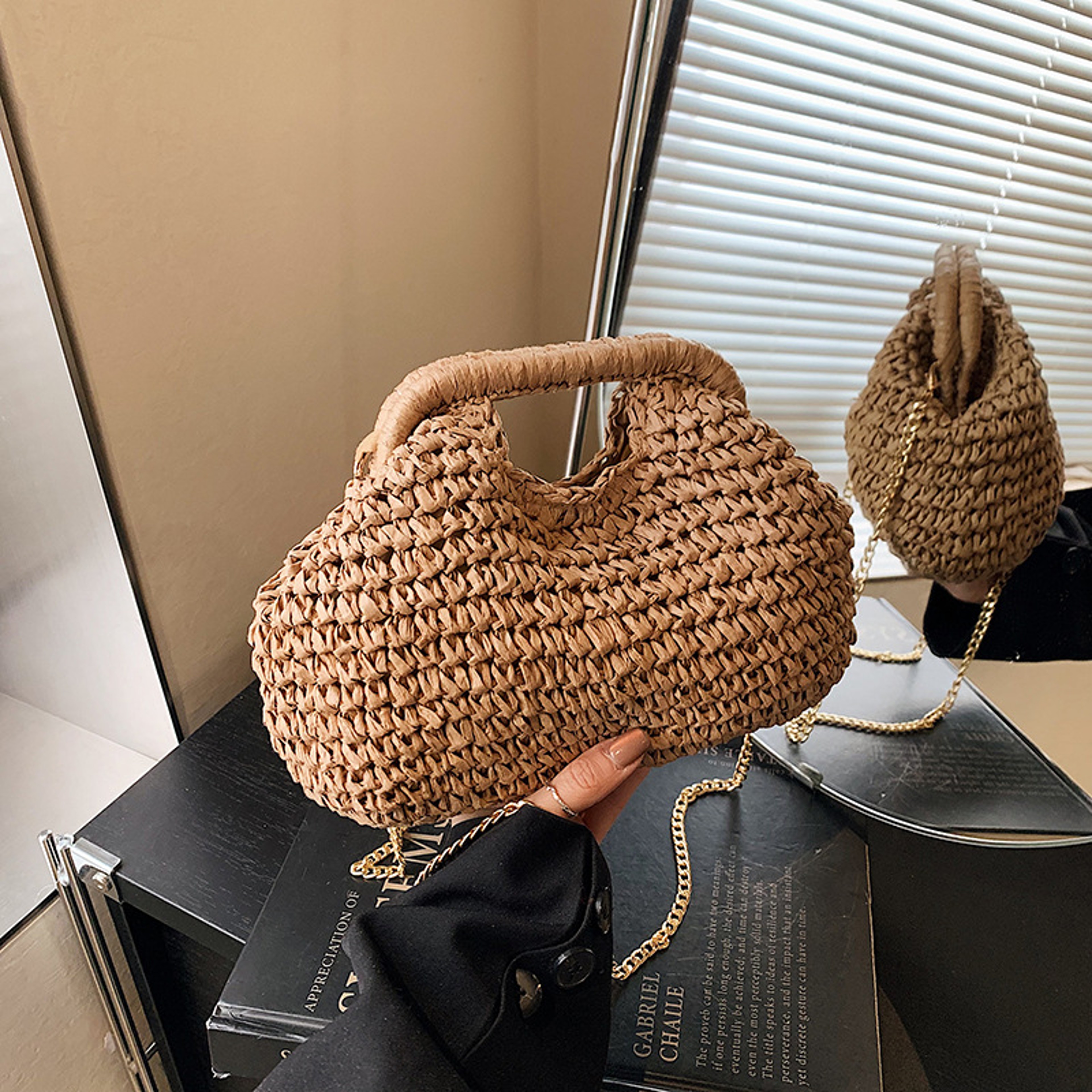 Straw Shell Woven Clutch Bag with Chain Strap – view 6