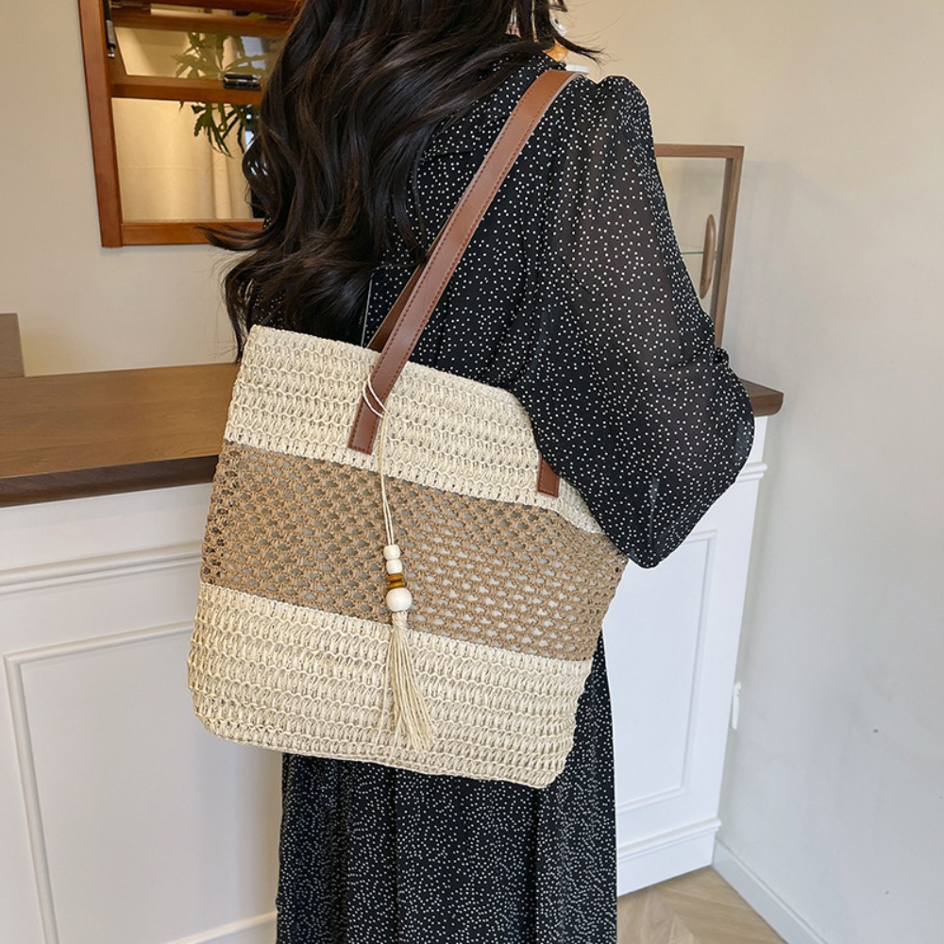 Large Capacity Straw Woven Tote Bag with Leather Handle – Vacation Beach Bag – view 5