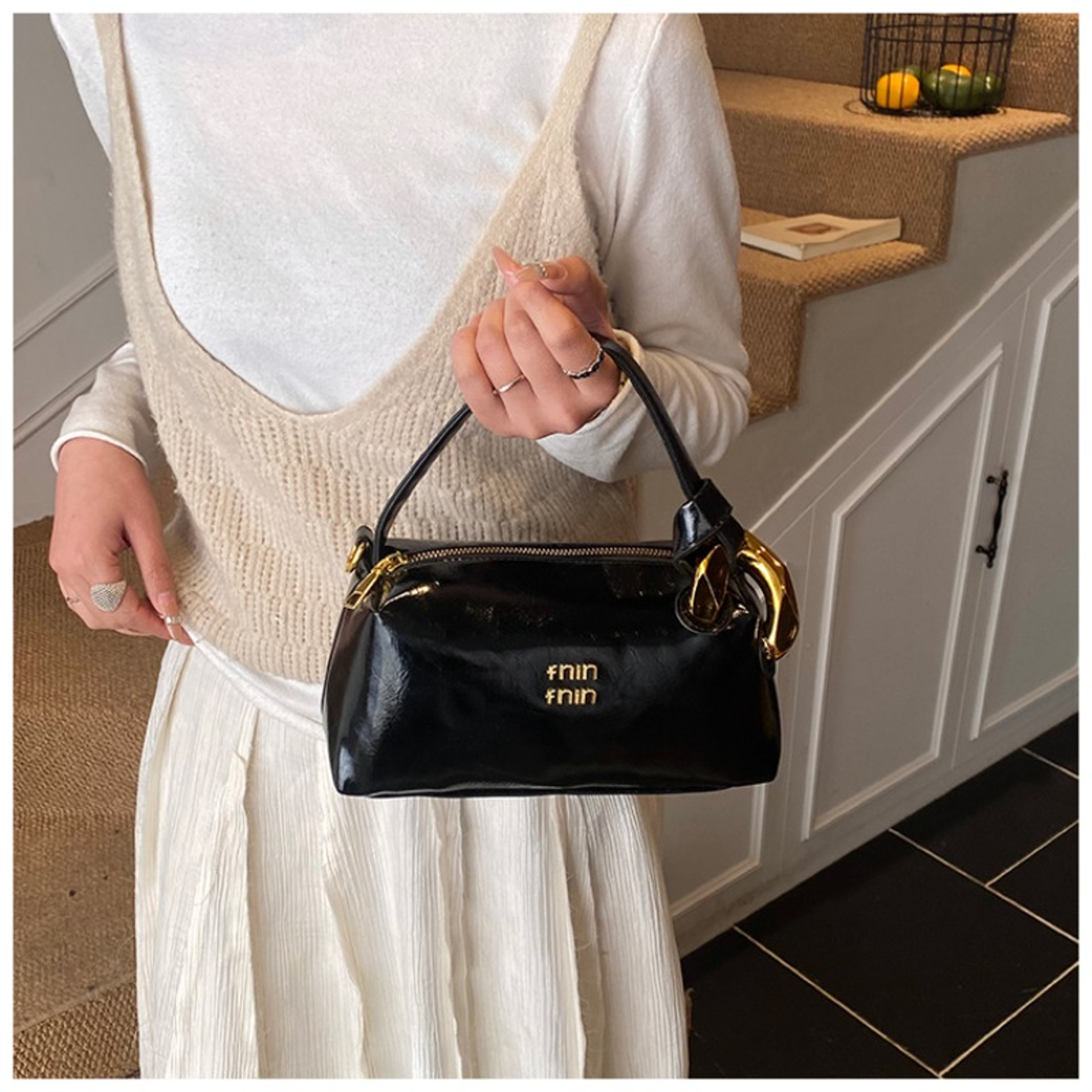 Vintage Inspired Leather Messenger Bag for Women – Luxury Designer Crossbody & Large Capacity Commuter Diaper Bag – view 8