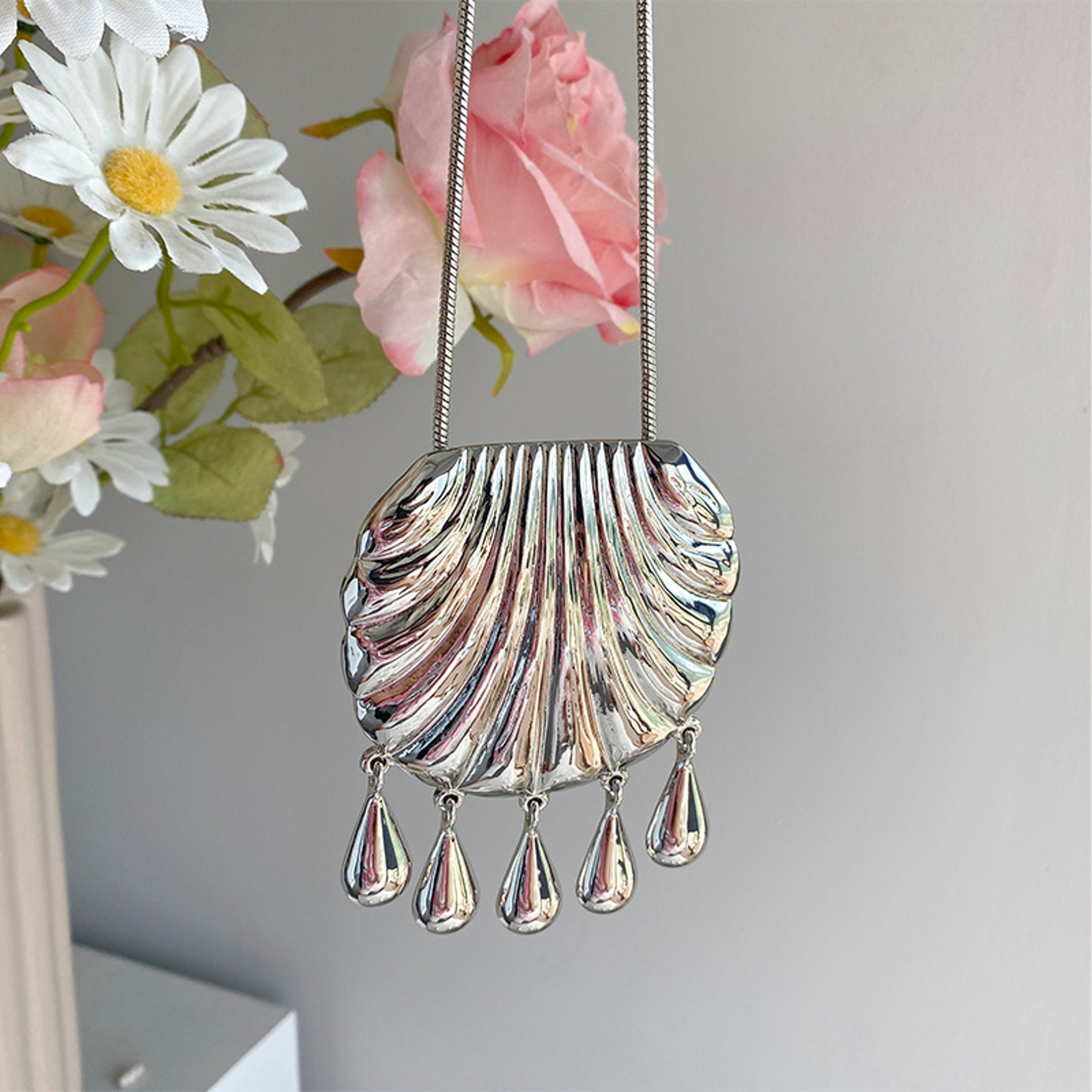 Vintage Inspired Shell Statement Necklace with Tassel Water Drop Pendant – view 5