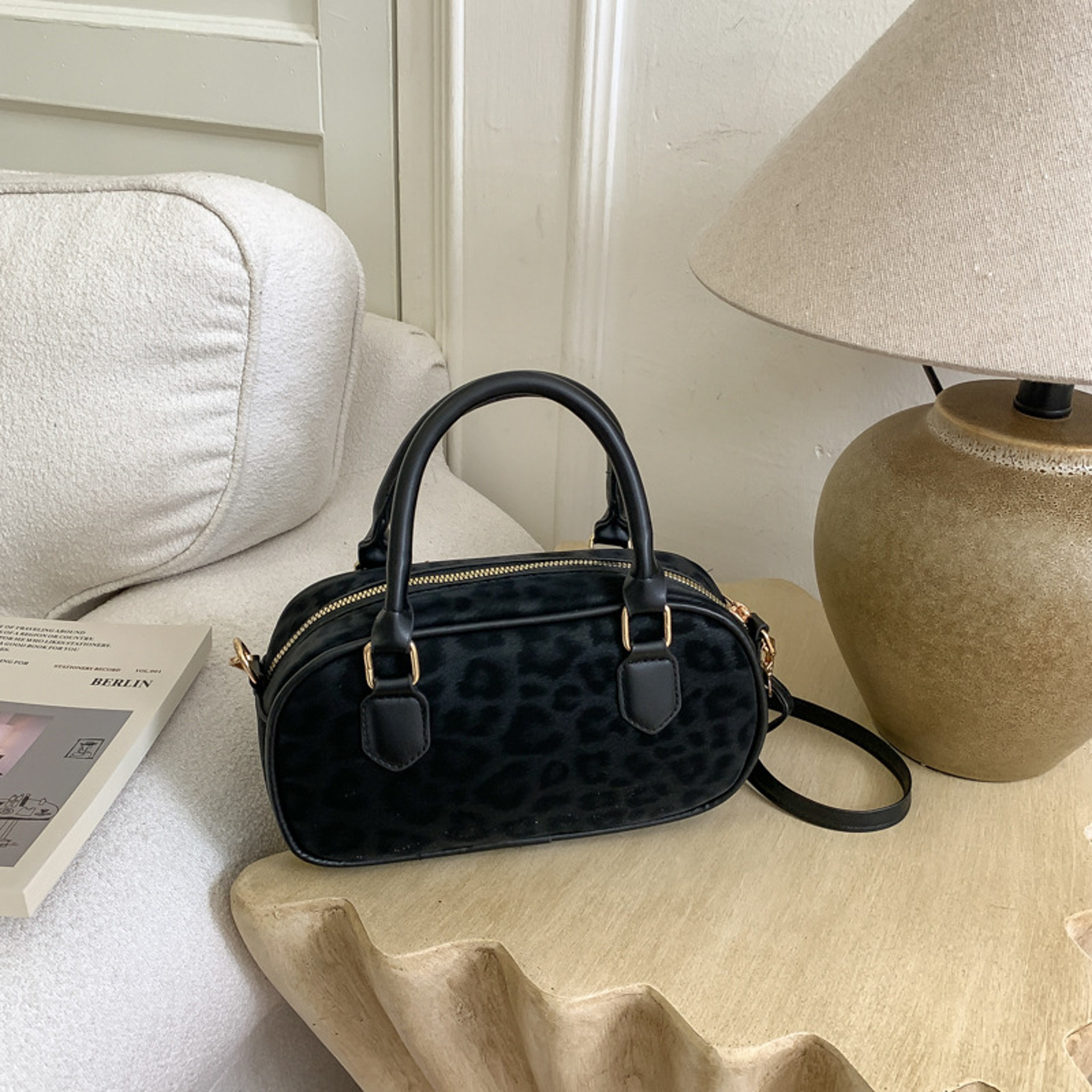 Classic Leopard Print Bowling Bag: Luxury Crossbody Bag for Women – view 9