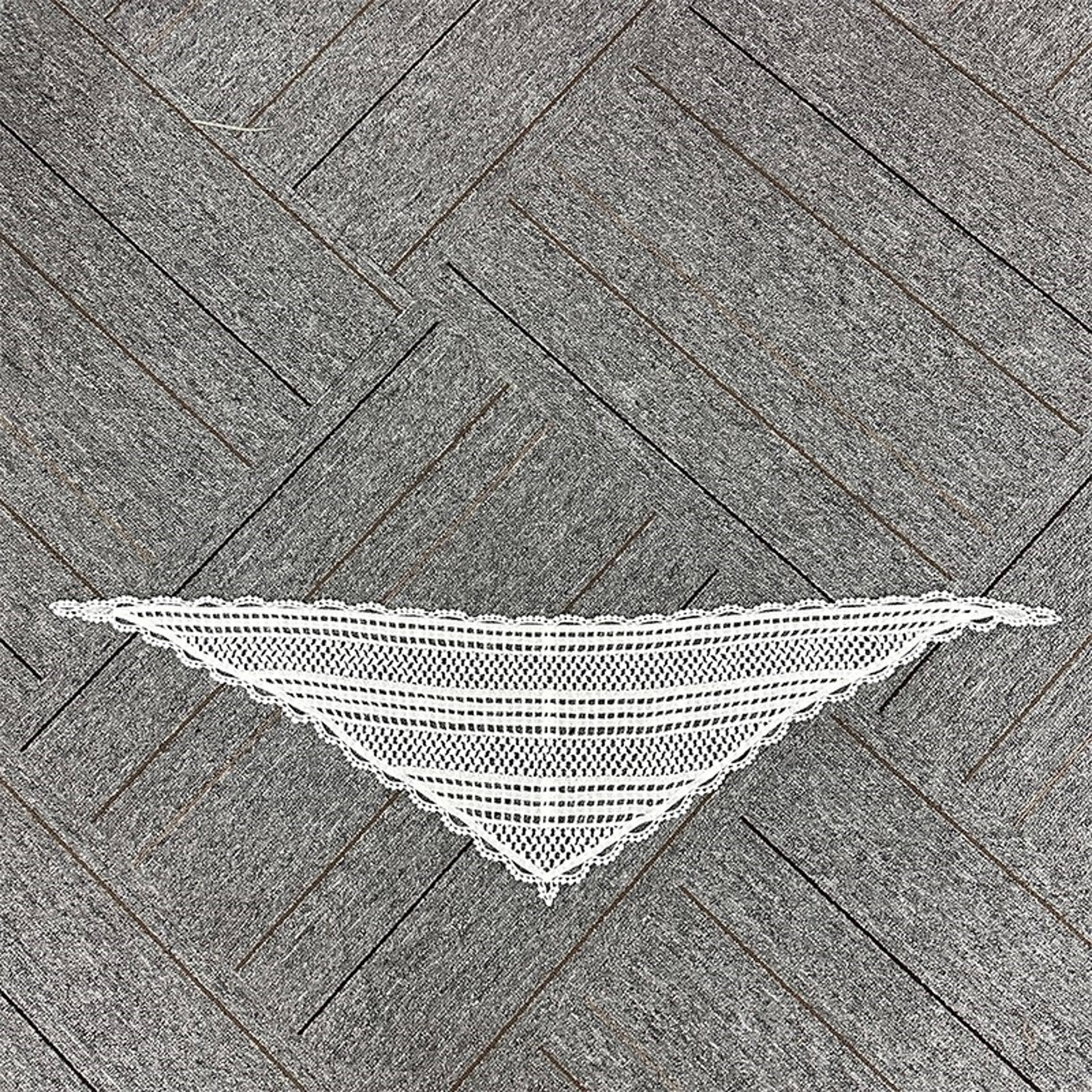 Vintage Lace Headscarf Elegant Embroidered Hair Bandana for Women – view 9
