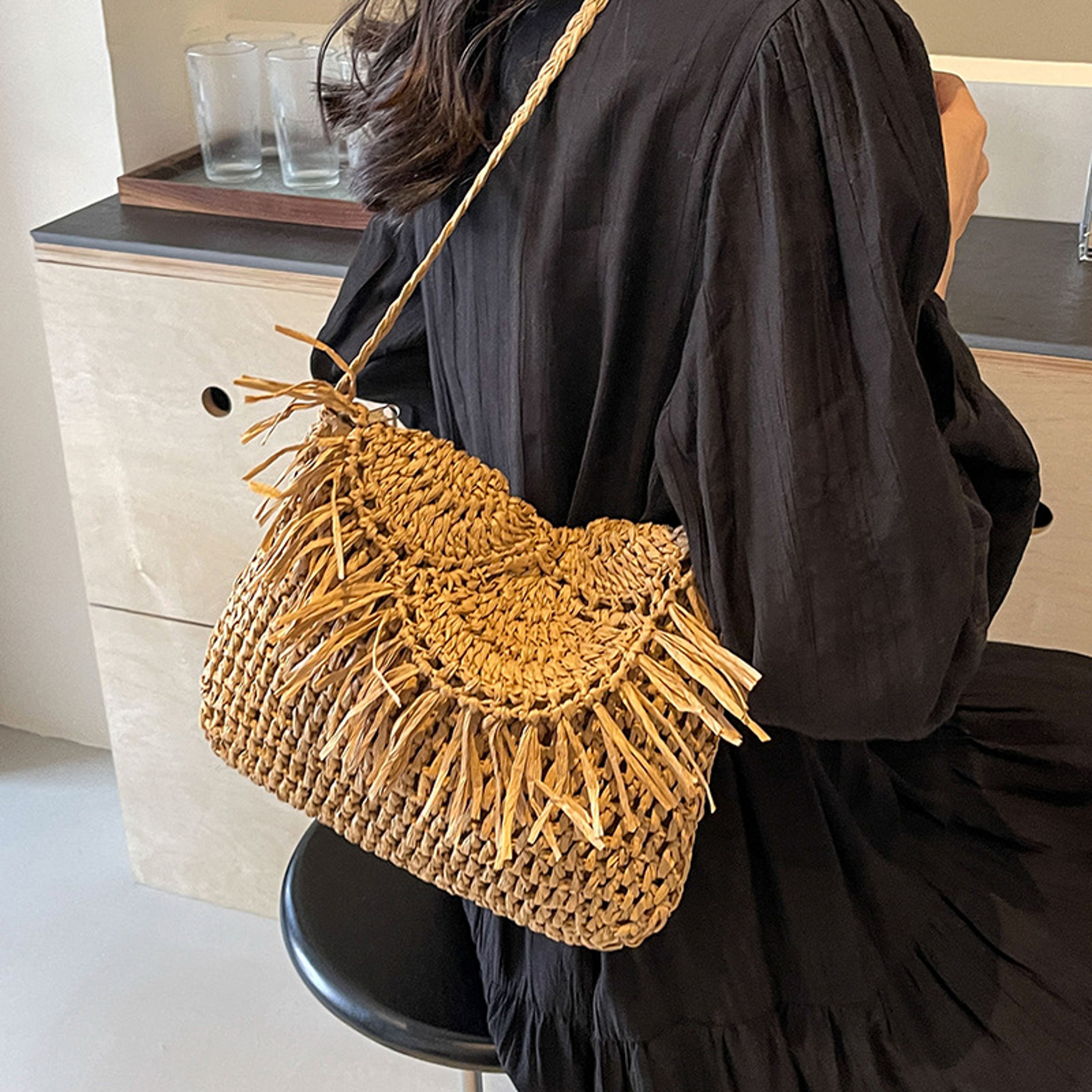 Boho Chic Straw Crossbody Bag Woven Rattan Envelope Handbag with Tassels – view 2