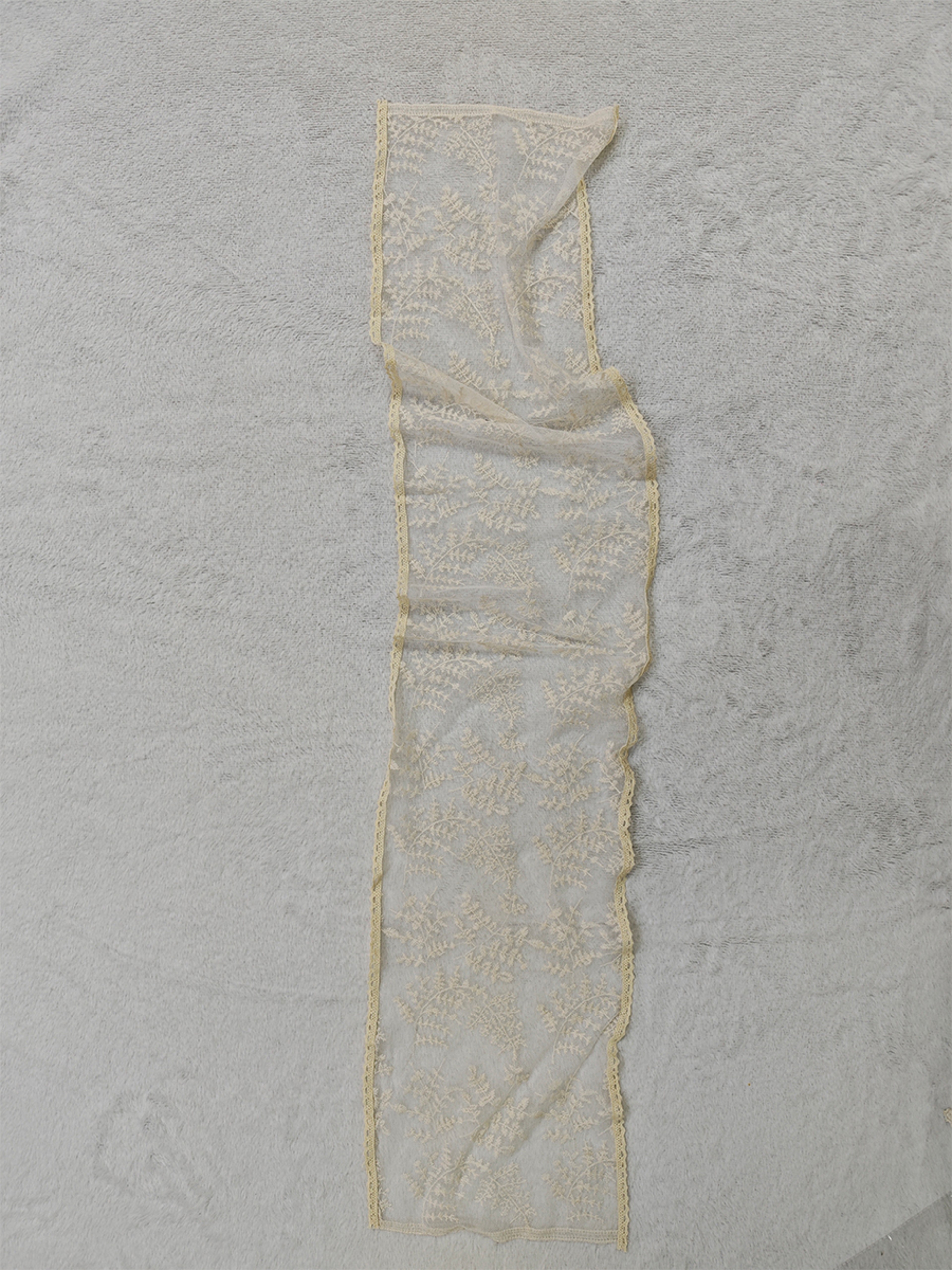 Elegant Floral Lace Tassel Shawl: Versatile Wedding Wrap and Scarf – view 5