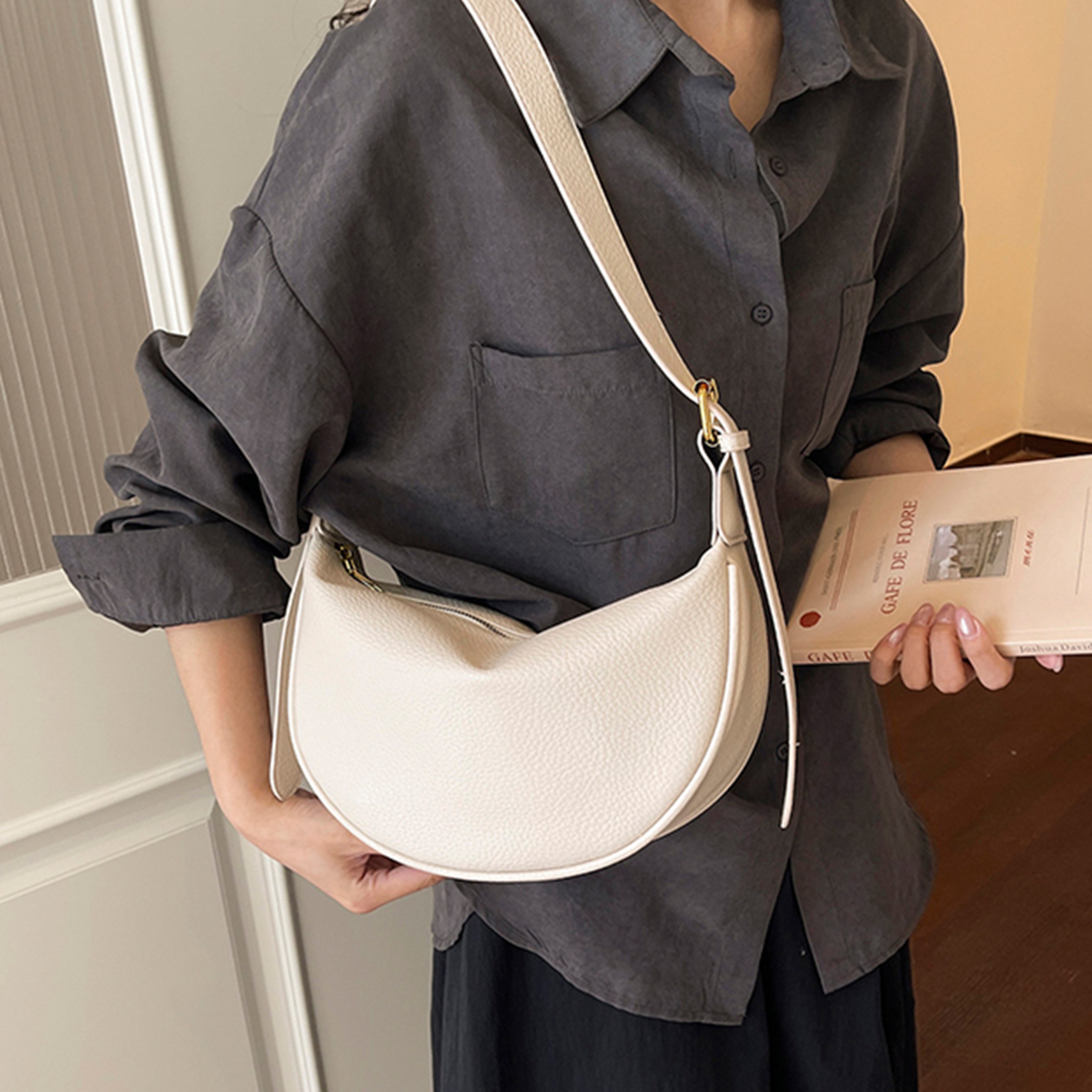 Korean Fashion Large Capacity PU Leather Tote Bag – Casual Everyday Hobo Shoulder Bag for Women – view 4