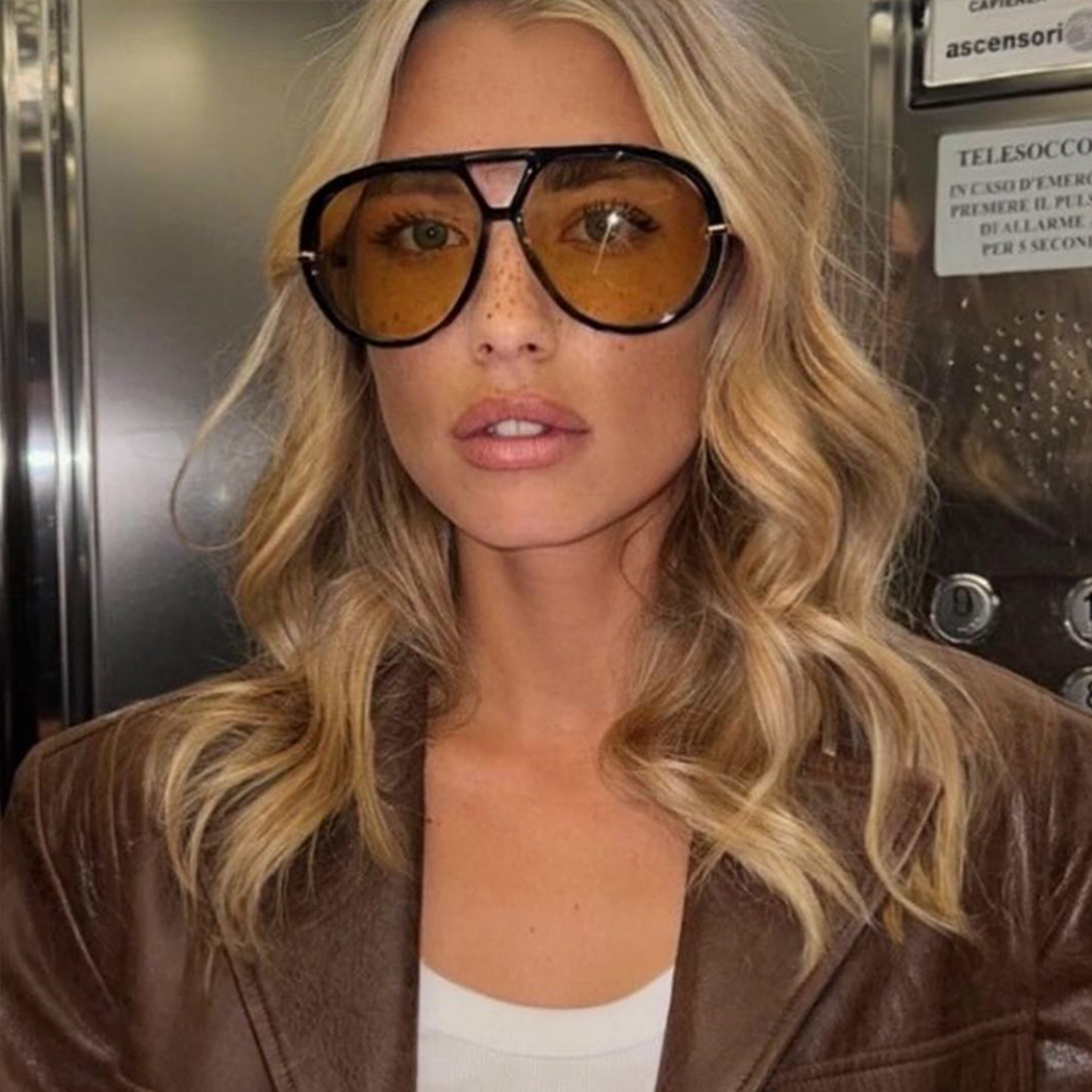 Women's Vintage Designer Oversized Sunglasses Luxury Fashion Eyewear – view 5