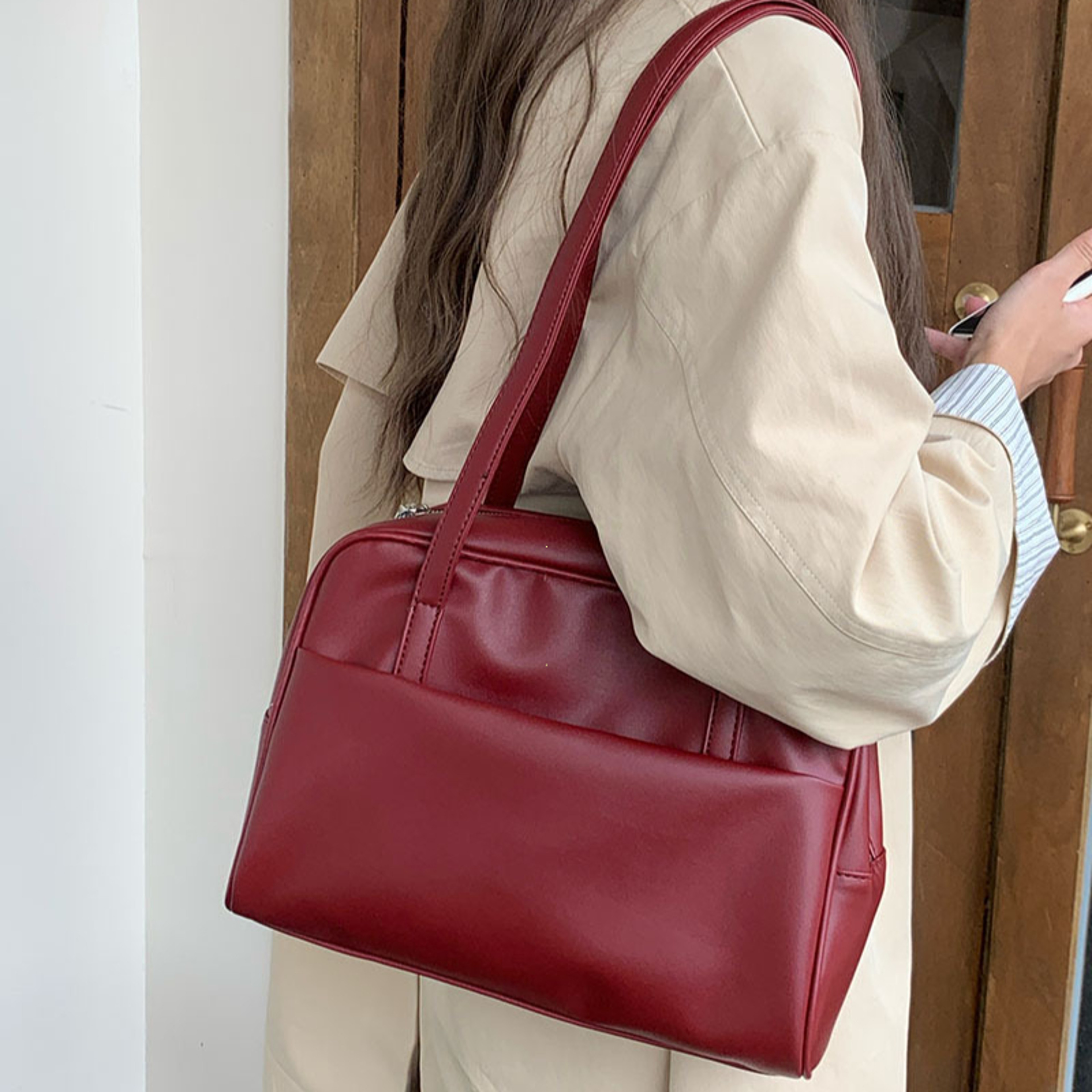 Korean Vintage Large Capacity Shoulder Bag – view 8