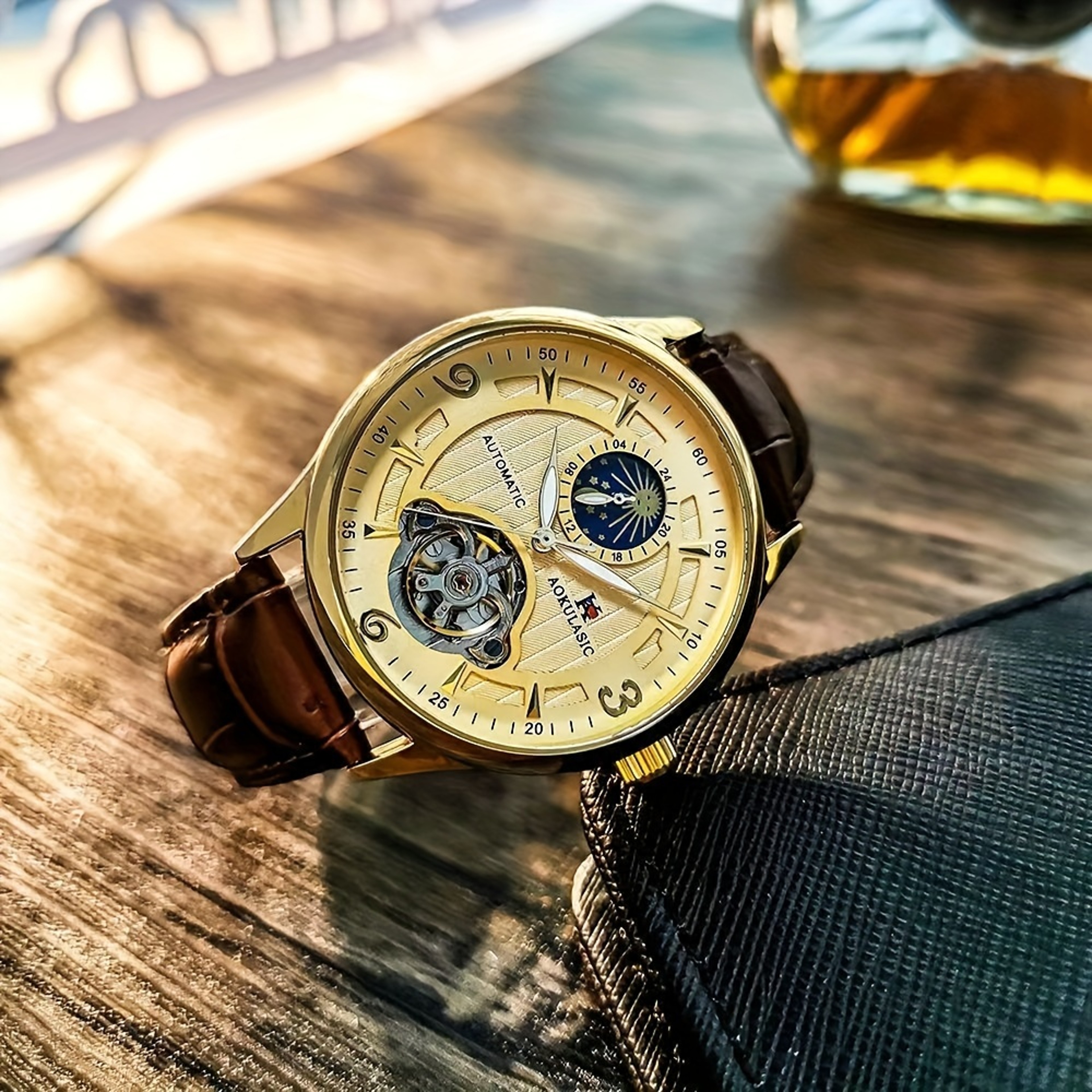 A Timeless Statement on Your Wrist – view 7