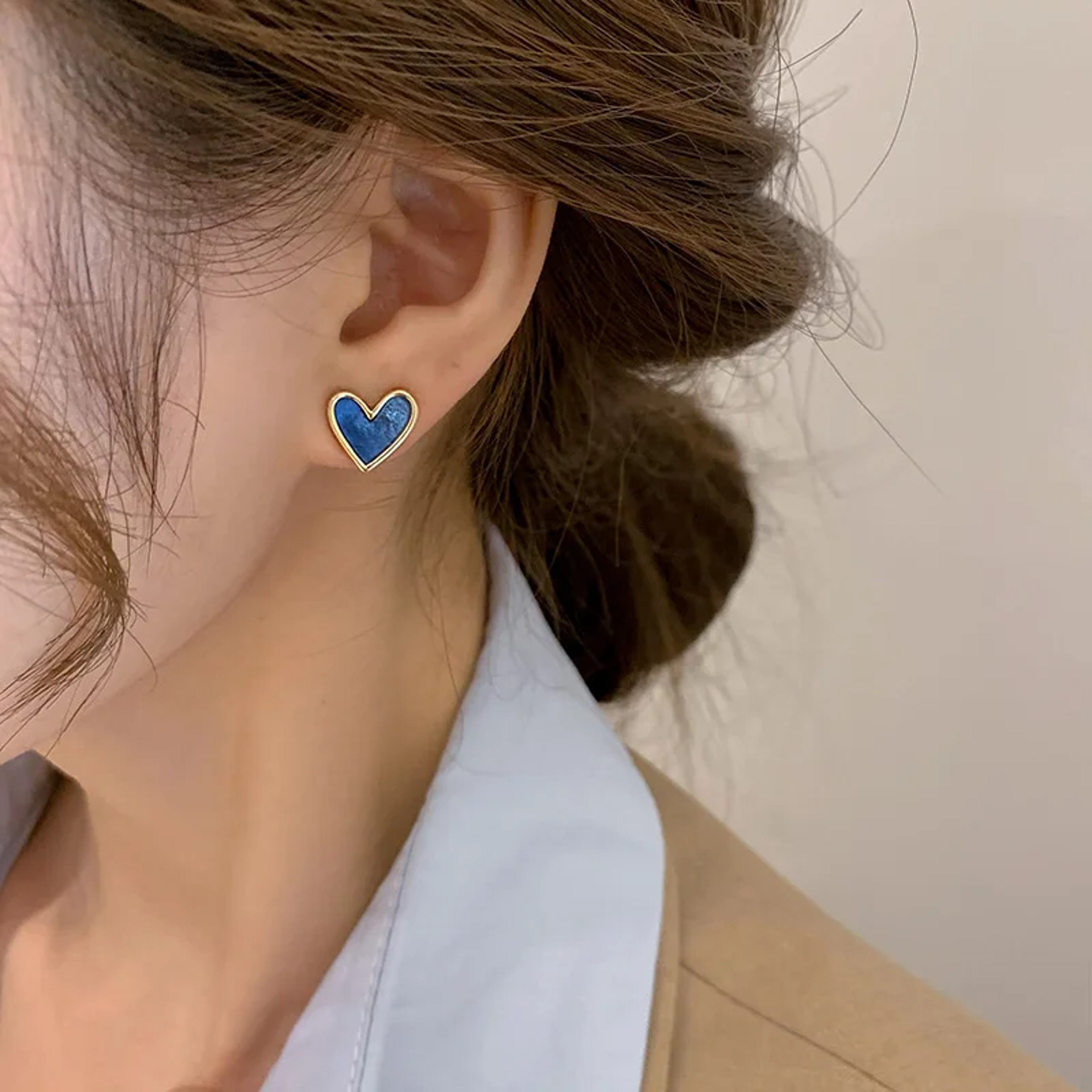 Vintage Heart Shaped Blue White Love Stud Earrings – view 5