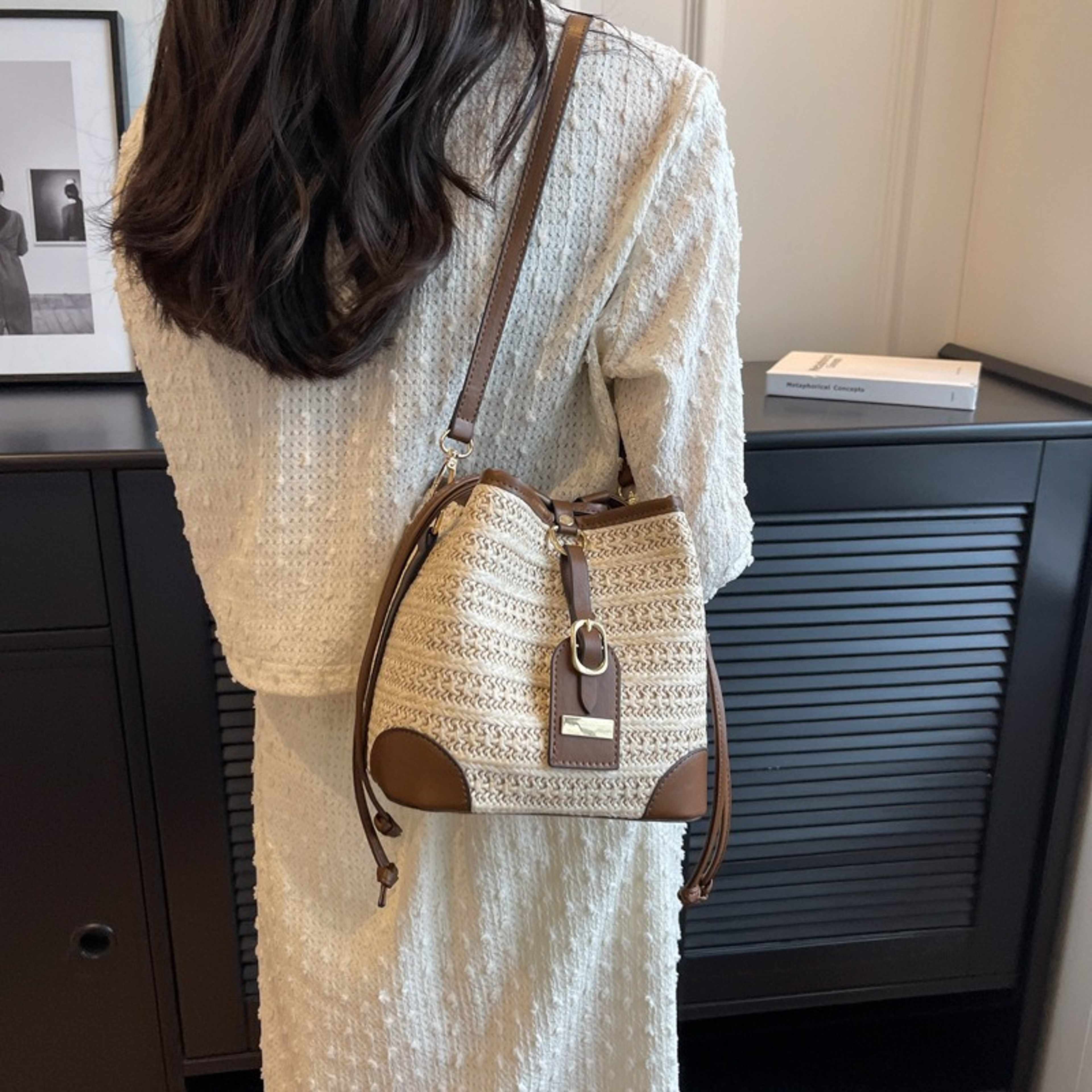 Summer Straw Bucket Bag with Faux Leather Crossbody Purse – view 2