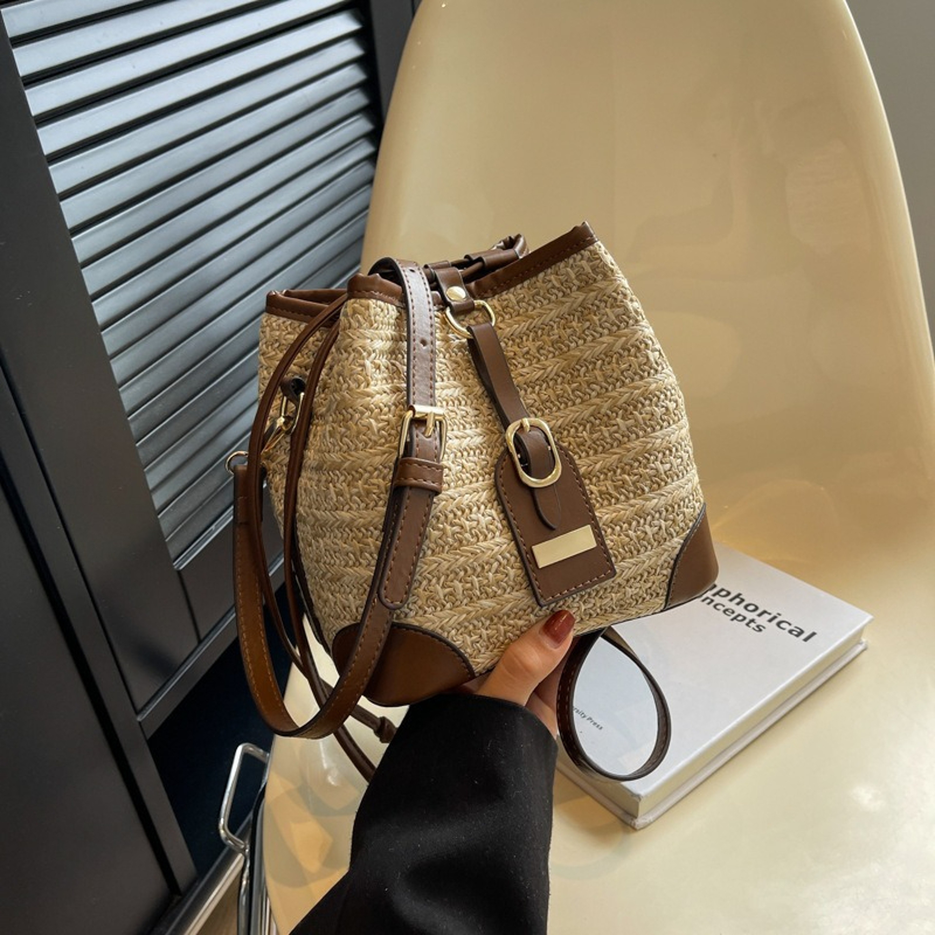 Summer Straw Bucket Bag with Faux Leather Crossbody Purse – view 4