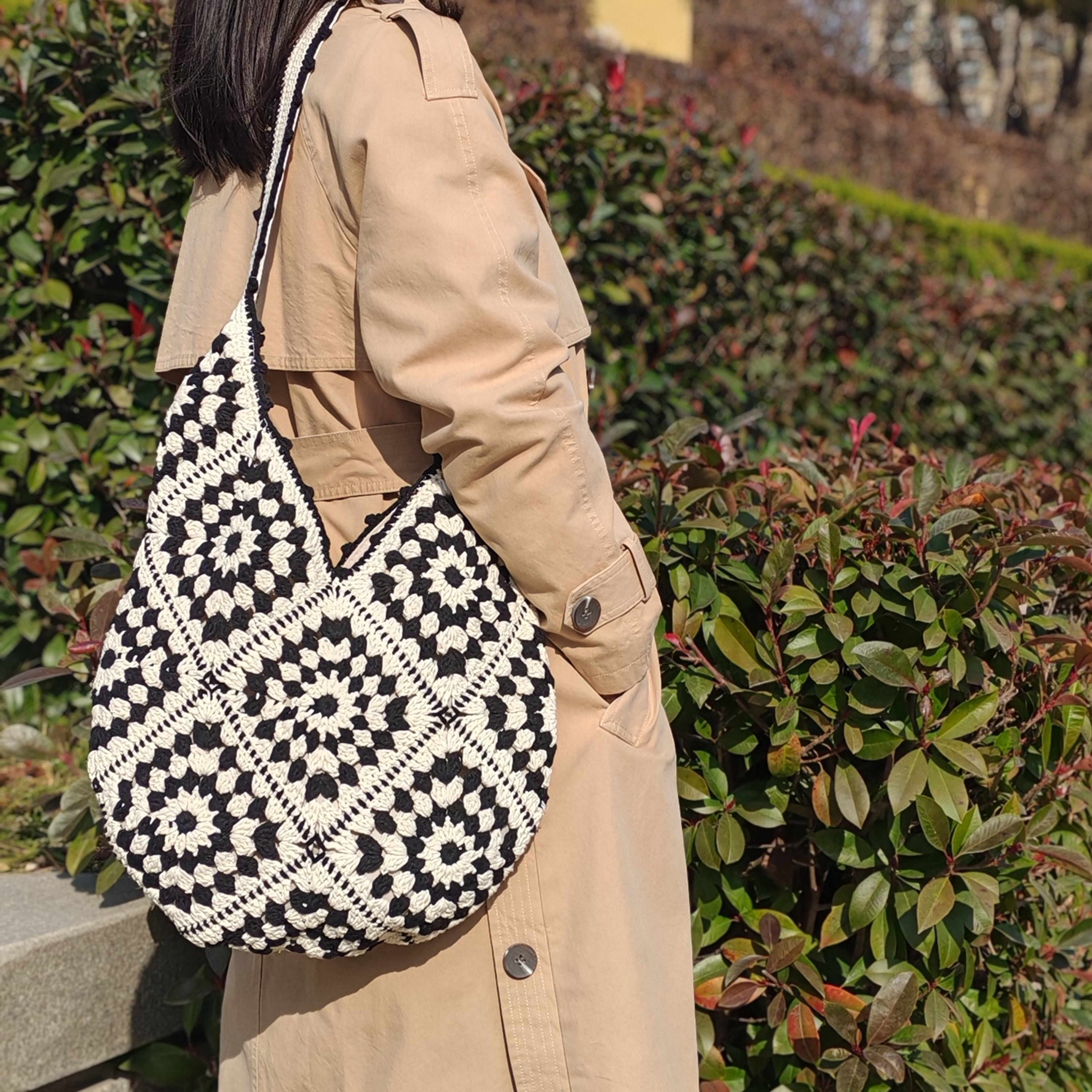 Handmade Crochet Granny Square Shoulder Bag Retro Black and White Knitted Tote – view 3