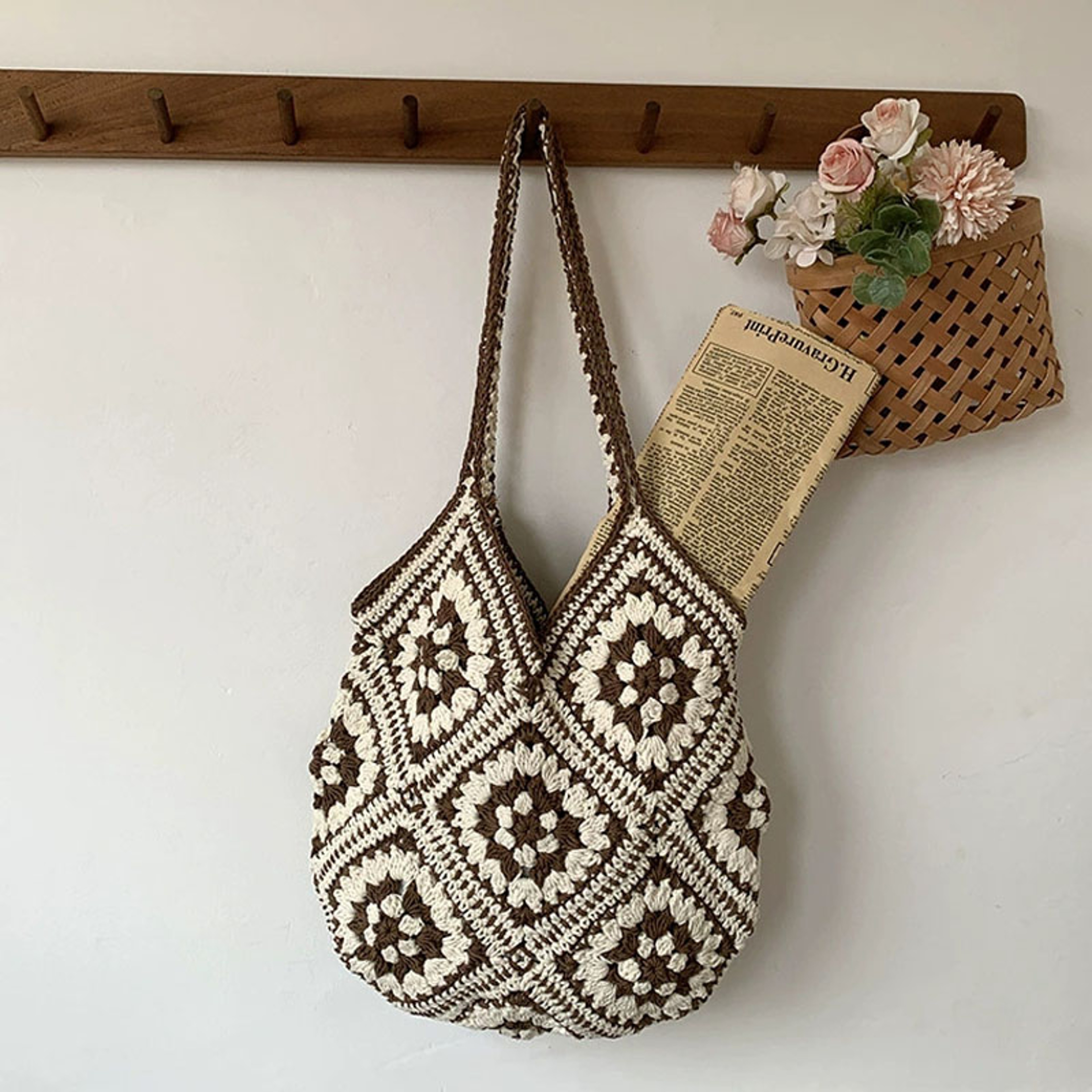Artisanal handmade crochet shoulder bag, Chic cotton yarn woven handbag for Women – view 1