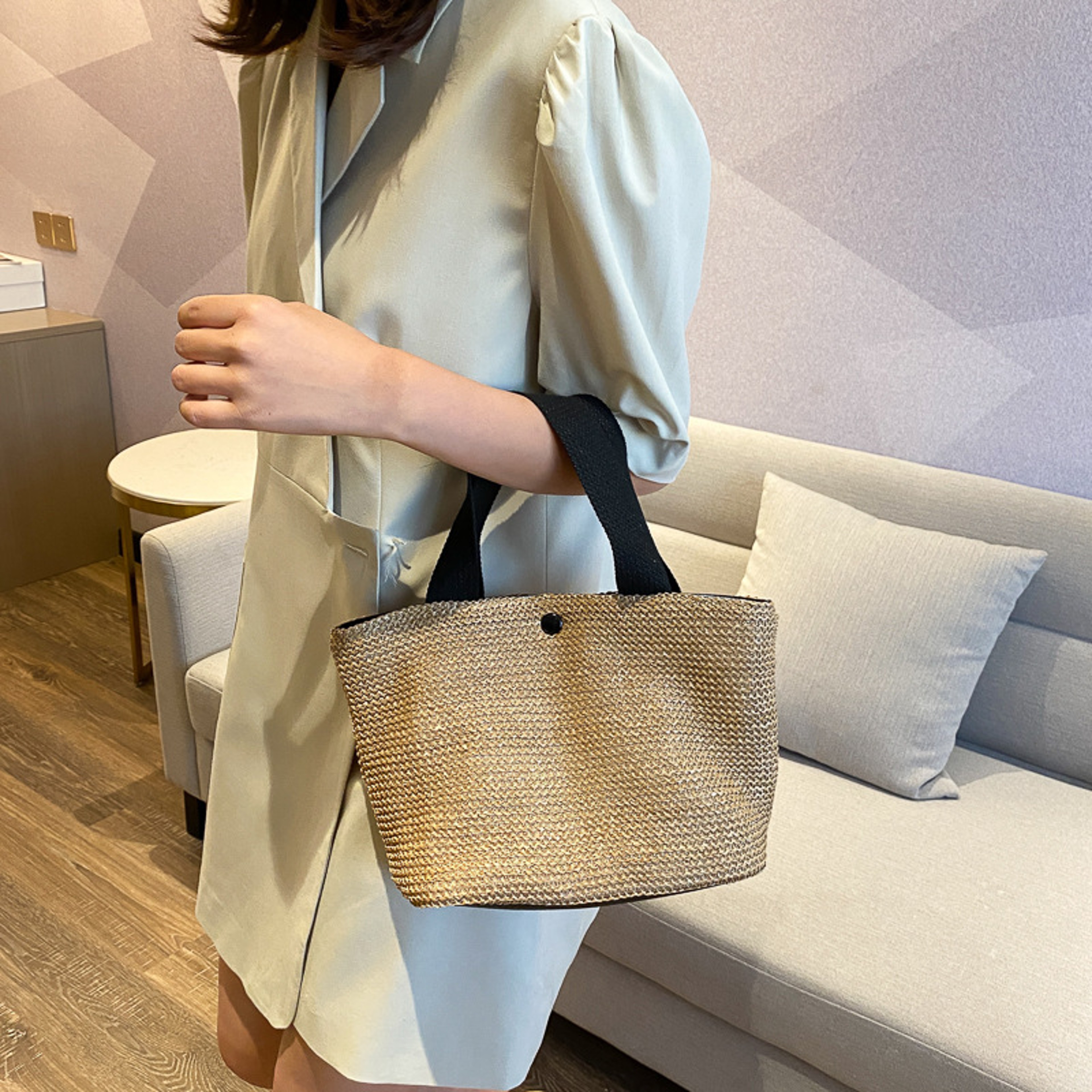 Vintage Woven Straw Beach Vacation Handbag 1