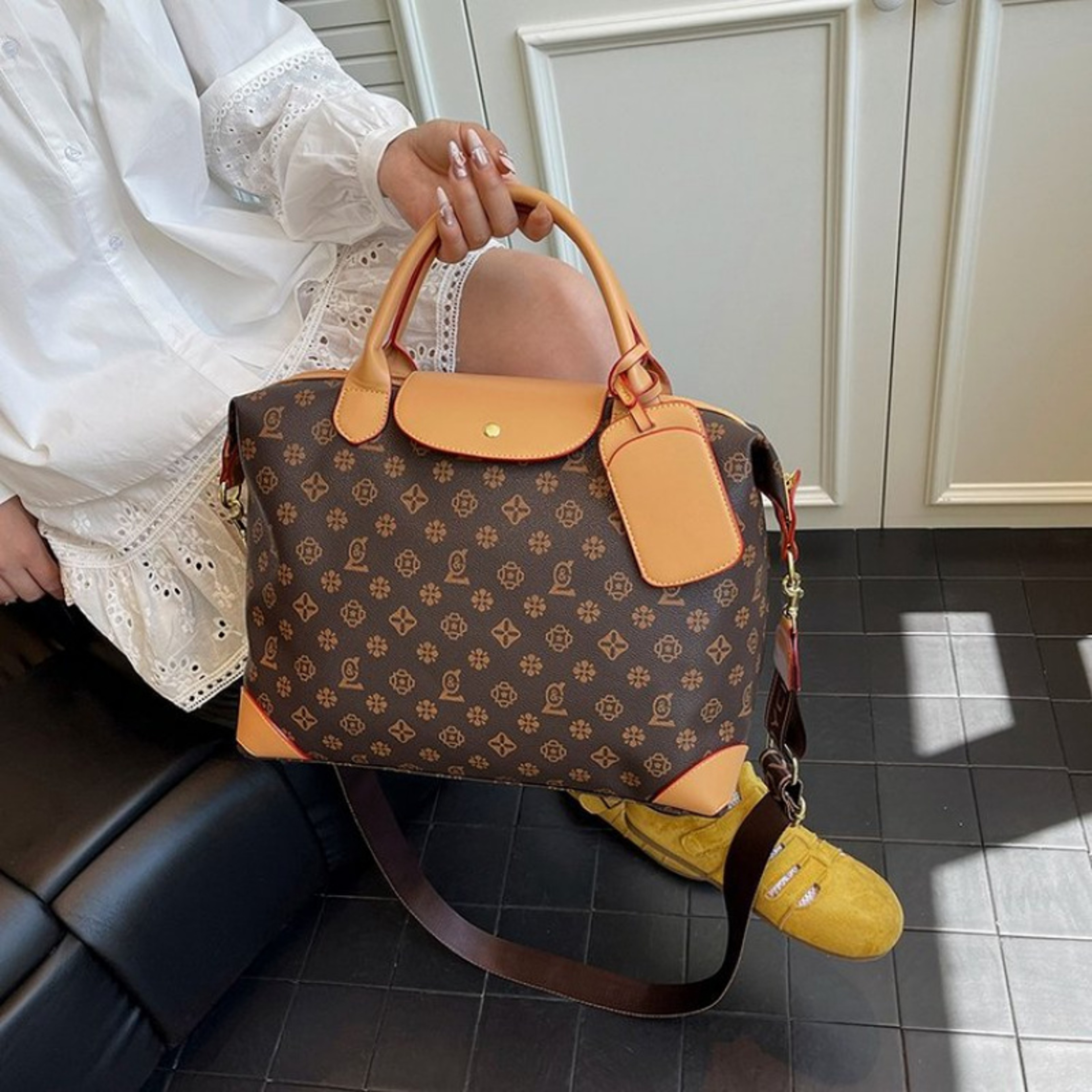 Paris Vintage Leather Messenger Bag For Women 3
