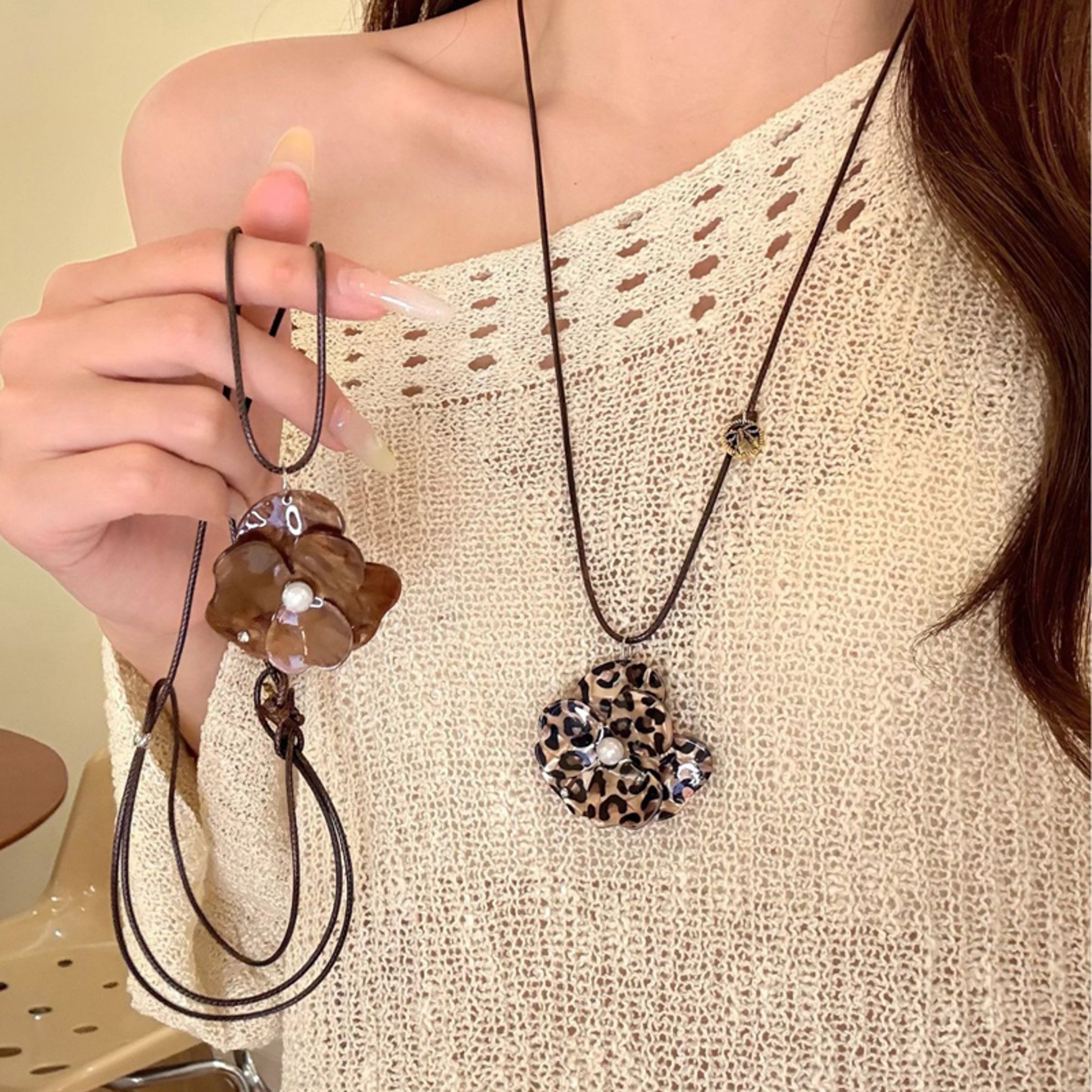 Leopard Print Resin Flower Pendant Necklace – view 1